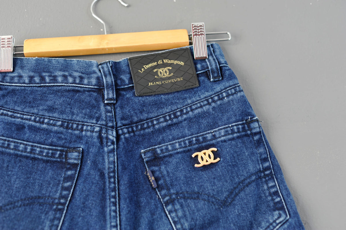 Dark Blue Denim Booty Shorts, Le Donne di Wampum Cut Offs, 26 Waist