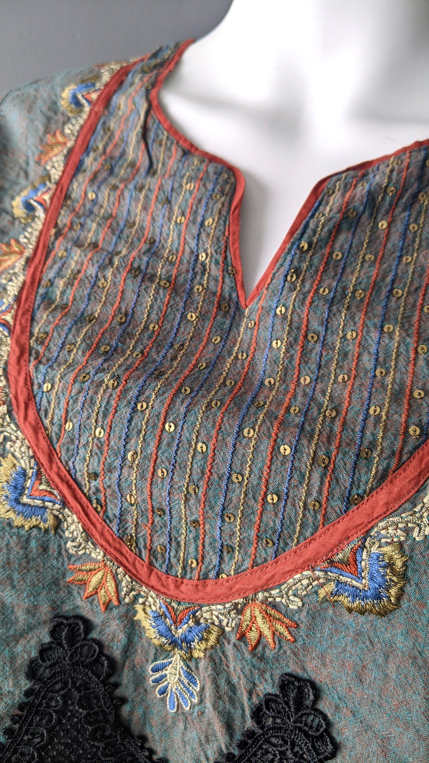Embroidered Crop Top, Bohemian Hippy, Upcycled Kurti, Size Medium