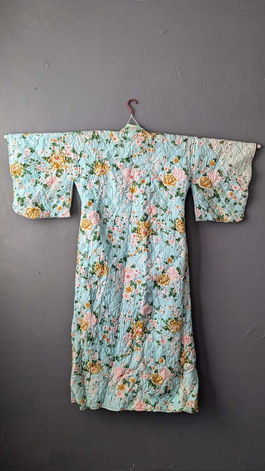 Vintage 1960s Mitsukiku Japanese Quilted Kimono with Chrysanthemum Print, Size Medium Large