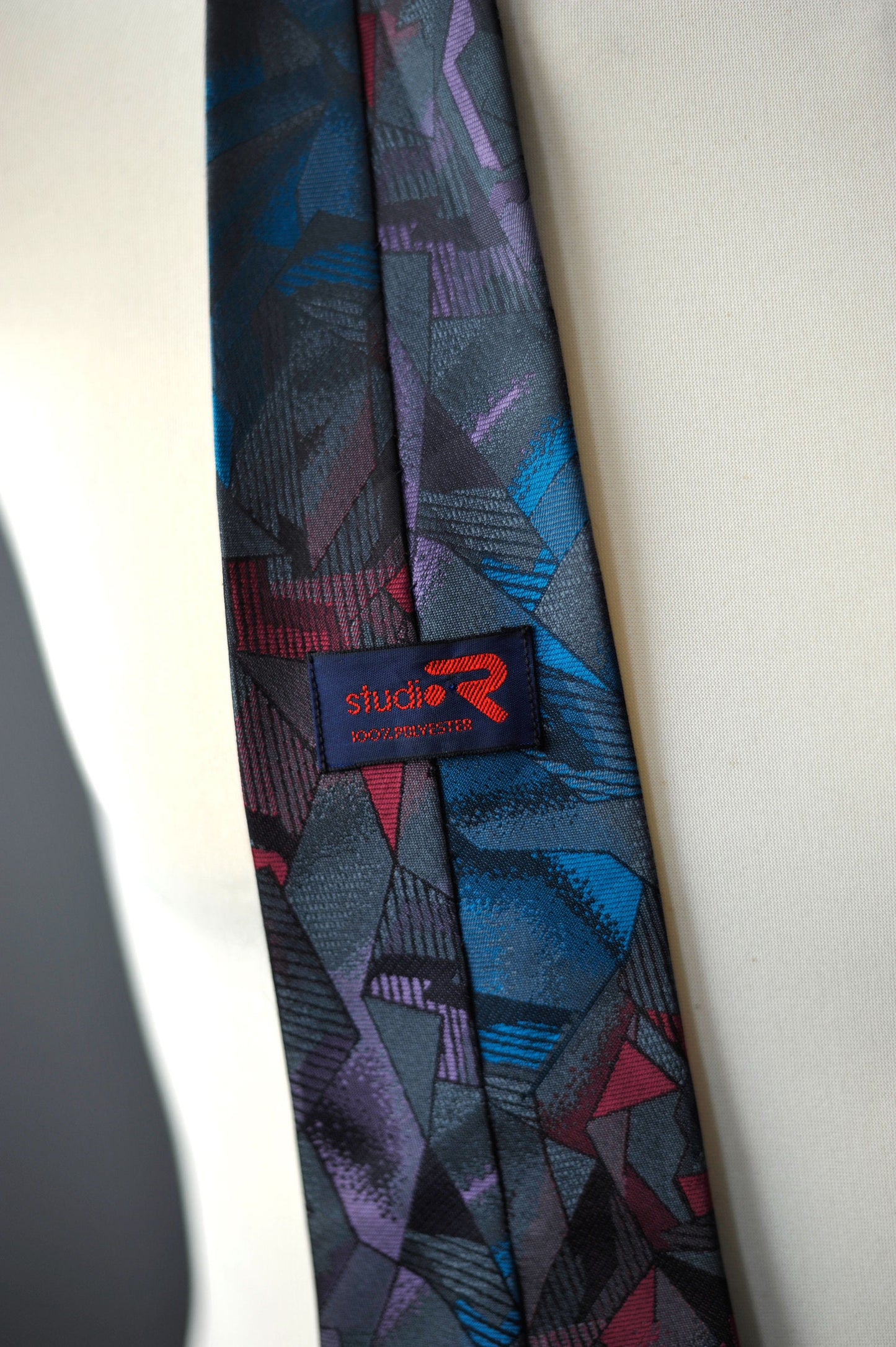 80s Abstract Geometric Tie, Modernist Cubist Necktie