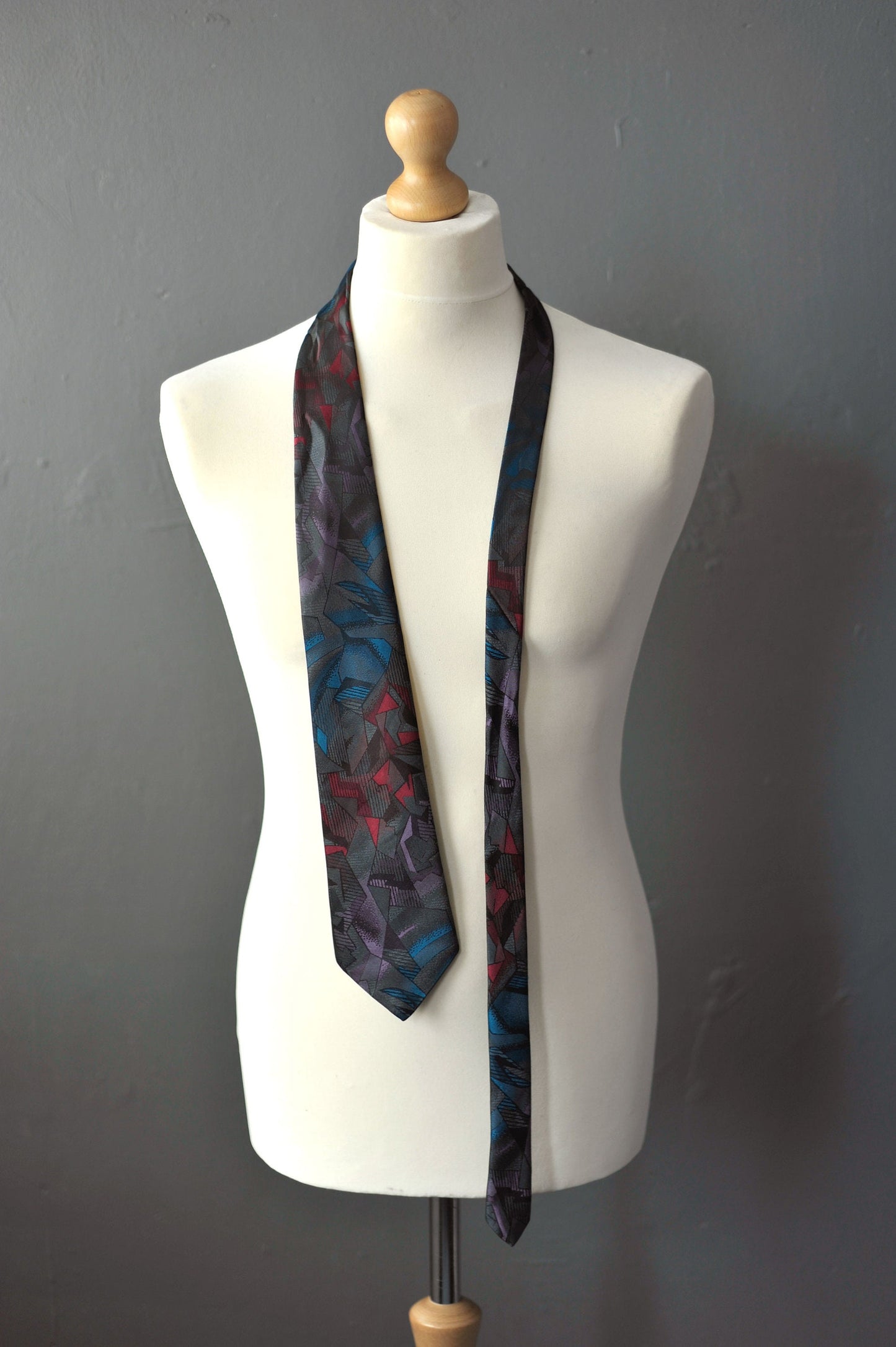 80s Abstract Geometric Tie, Modernist Cubist Necktie