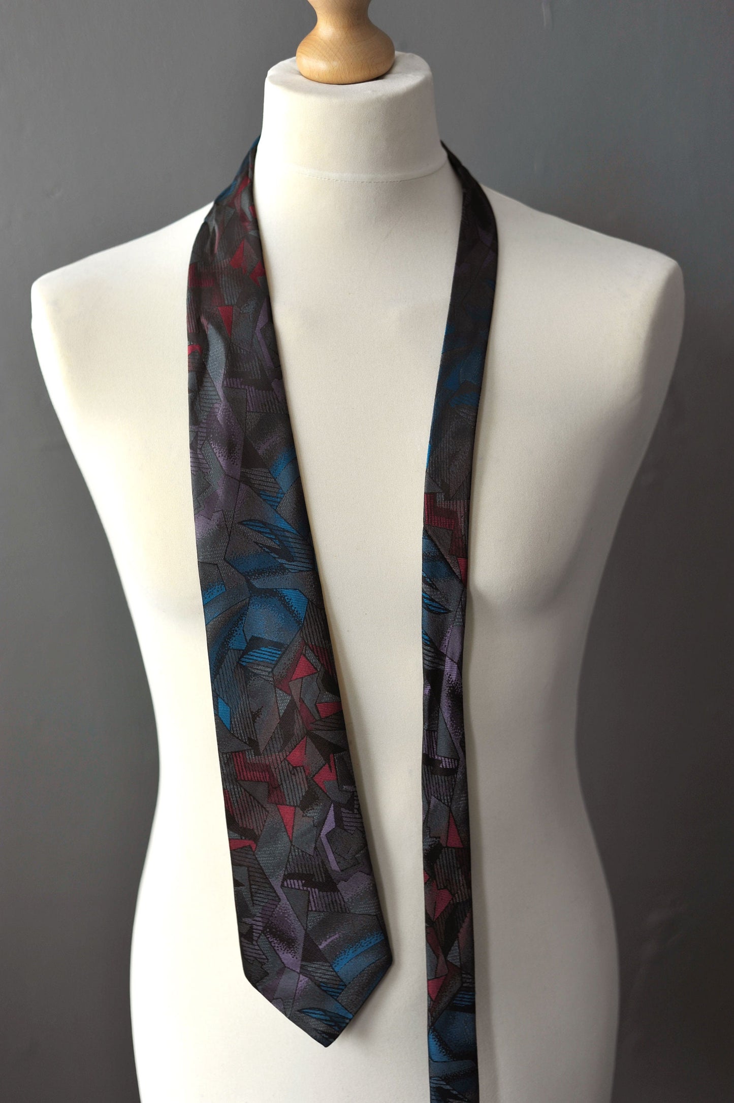 80s Abstract Geometric Tie, Modernist Cubist Necktie