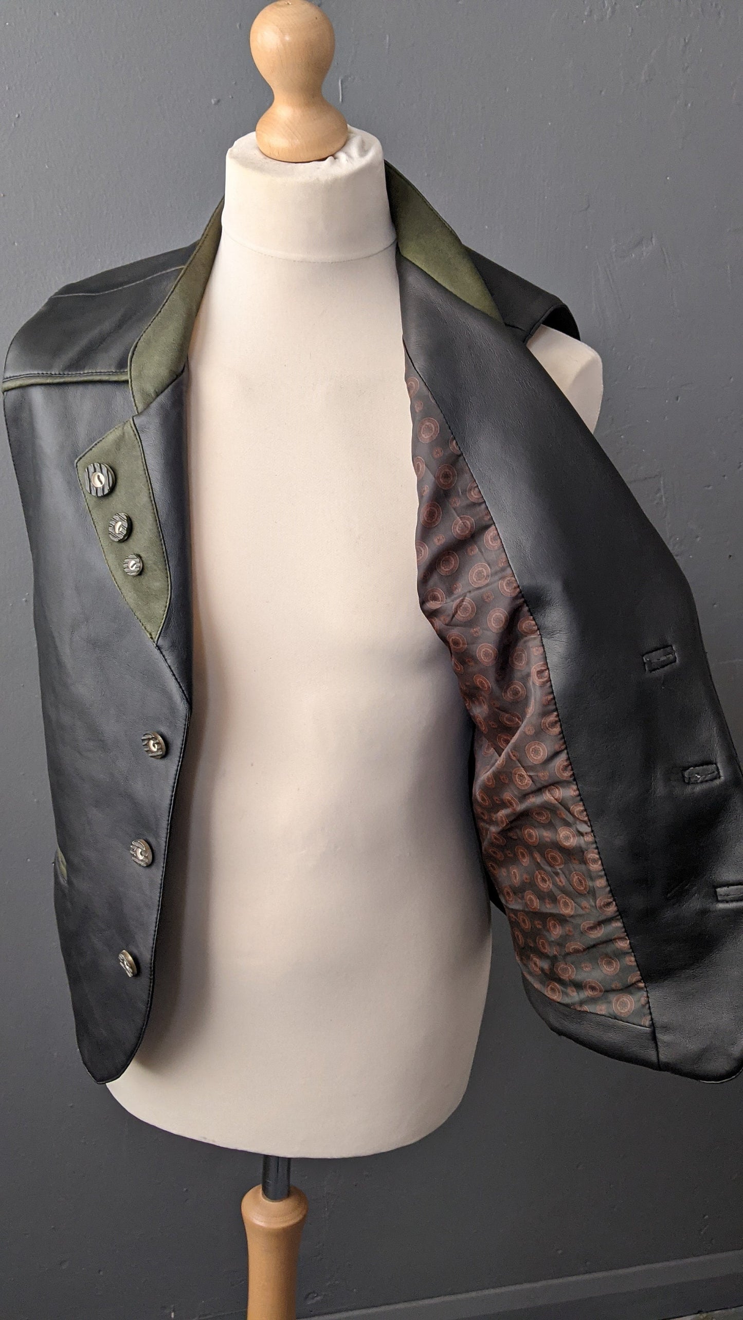 Mens Trachten Leatherette Vest, Vintage Oktoberfest Waistcoat, 42 Chest Size Medium