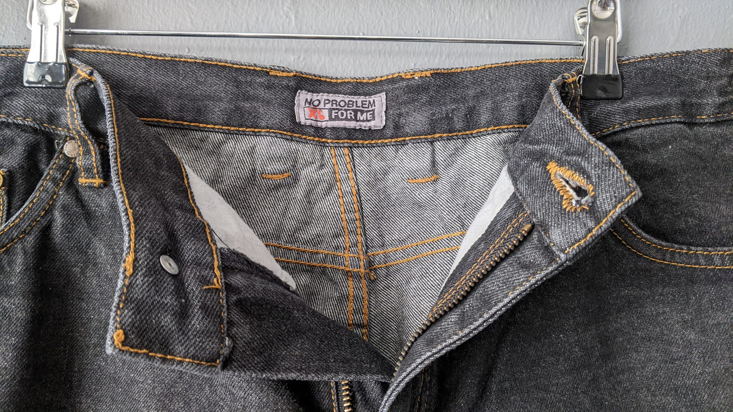 Mens Vintage Black Denim Shorts, Y2K Beach Shorts, Size Large 40S
