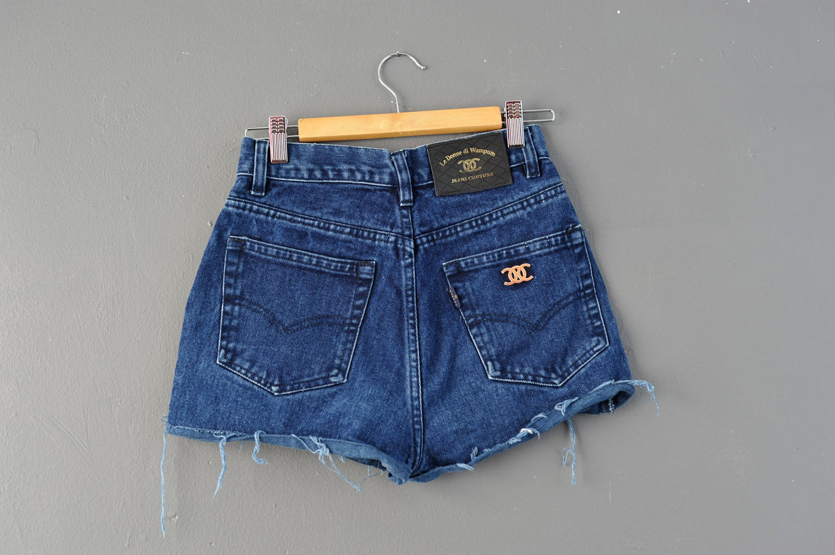 Dark Blue Denim Booty Shorts, Le Donne di Wampum Cut Offs, 26 Waist