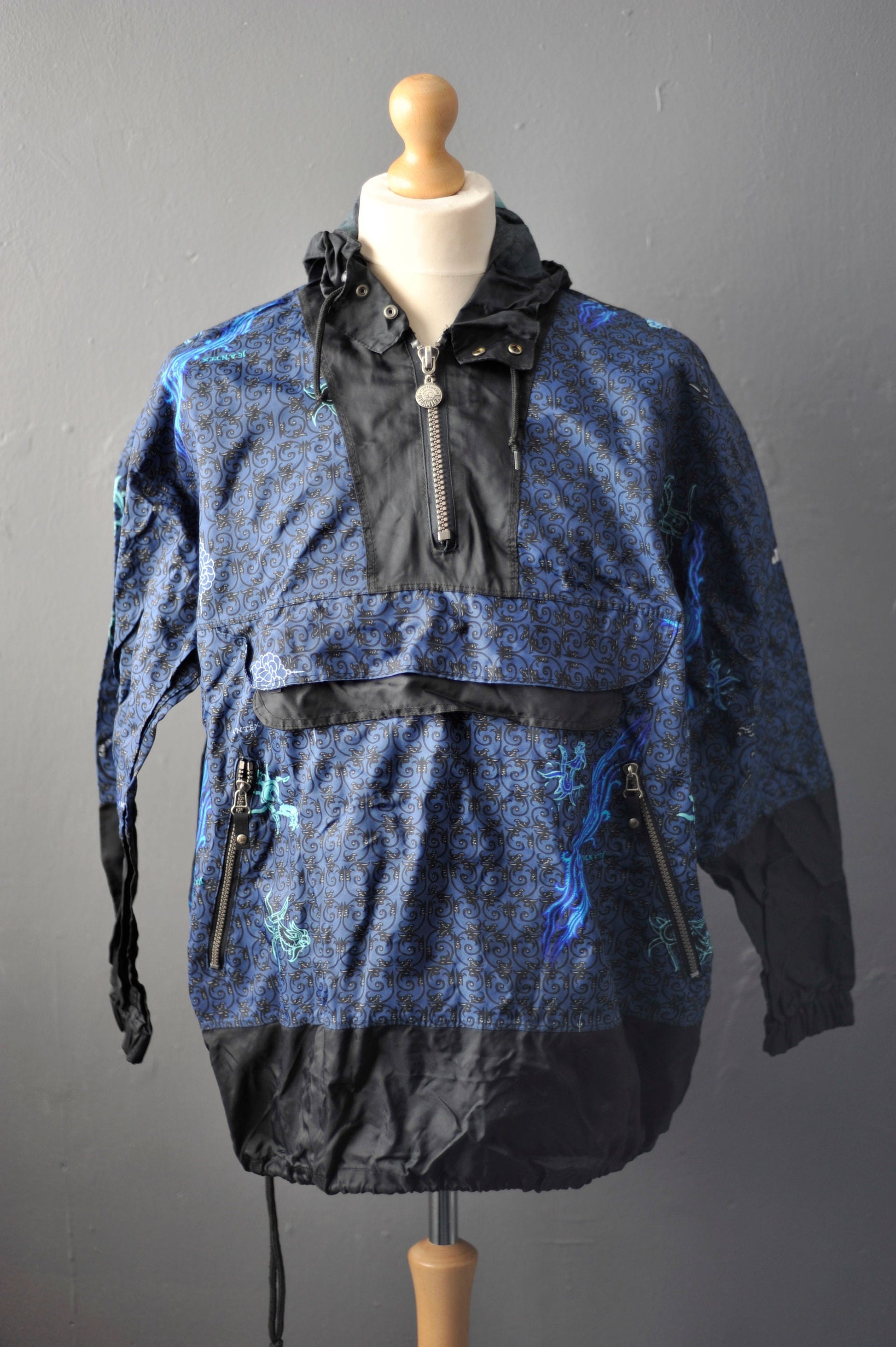 90s Pullover Windbreaker, Lightweight Jeantex Rain Coat with Hood, Size Small to Medium