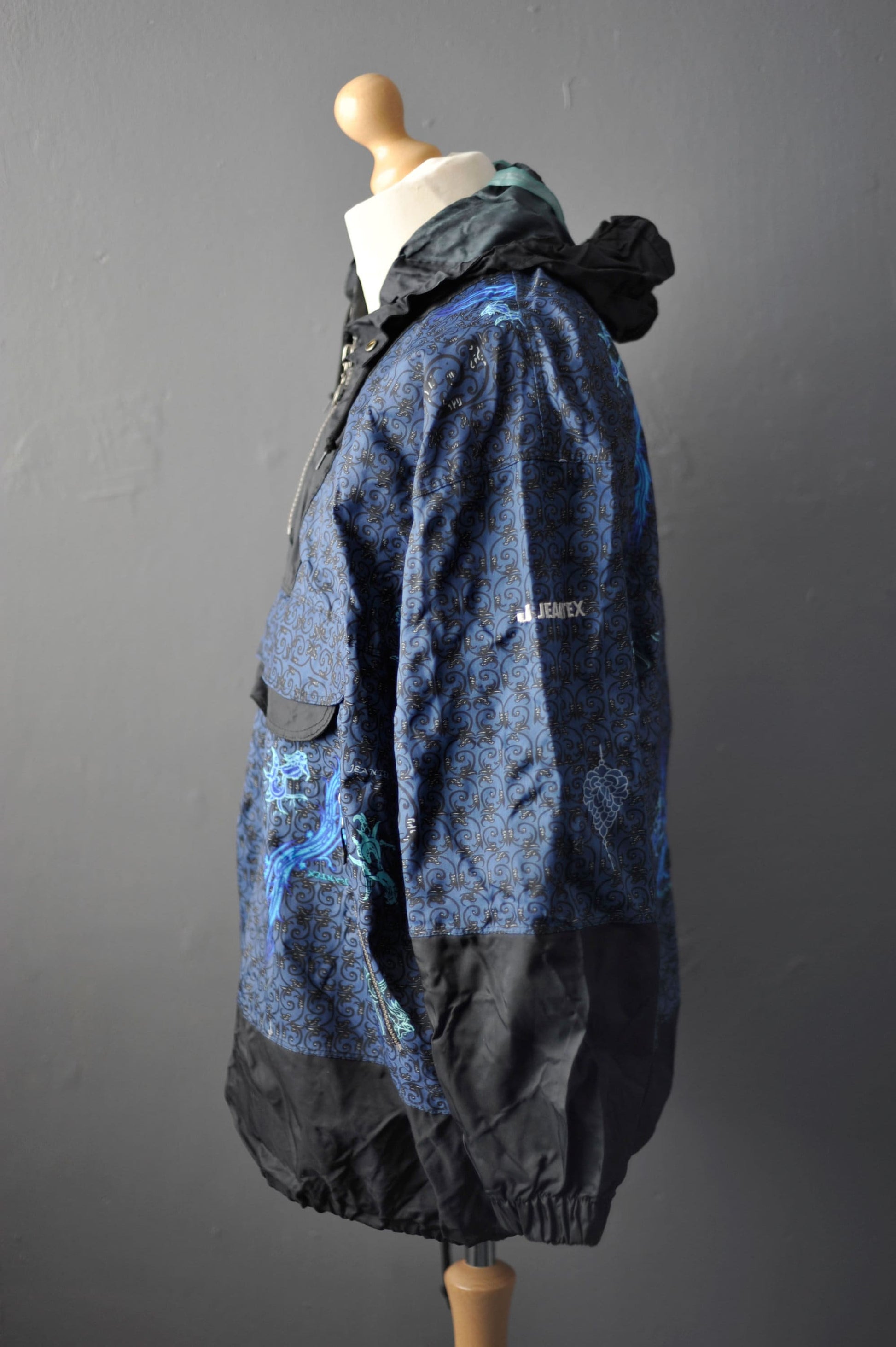 90s Pullover Windbreaker, Lightweight Jeantex Rain Coat with Hood, Size Small to Medium