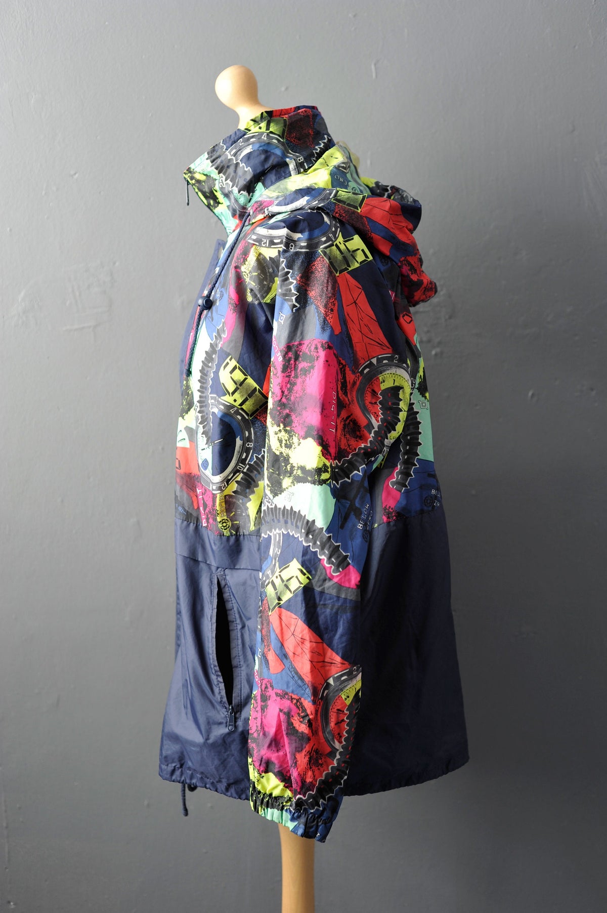 90s Waterproof Windbreaker, Lightweight Colourful Rain Coat with Hood, Size Large XL