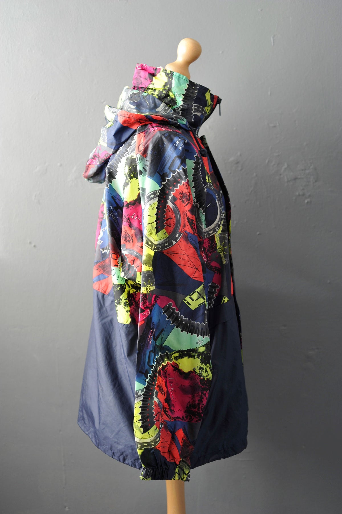 90s Waterproof Windbreaker, Lightweight Colourful Rain Coat with Hood, Size Large XL