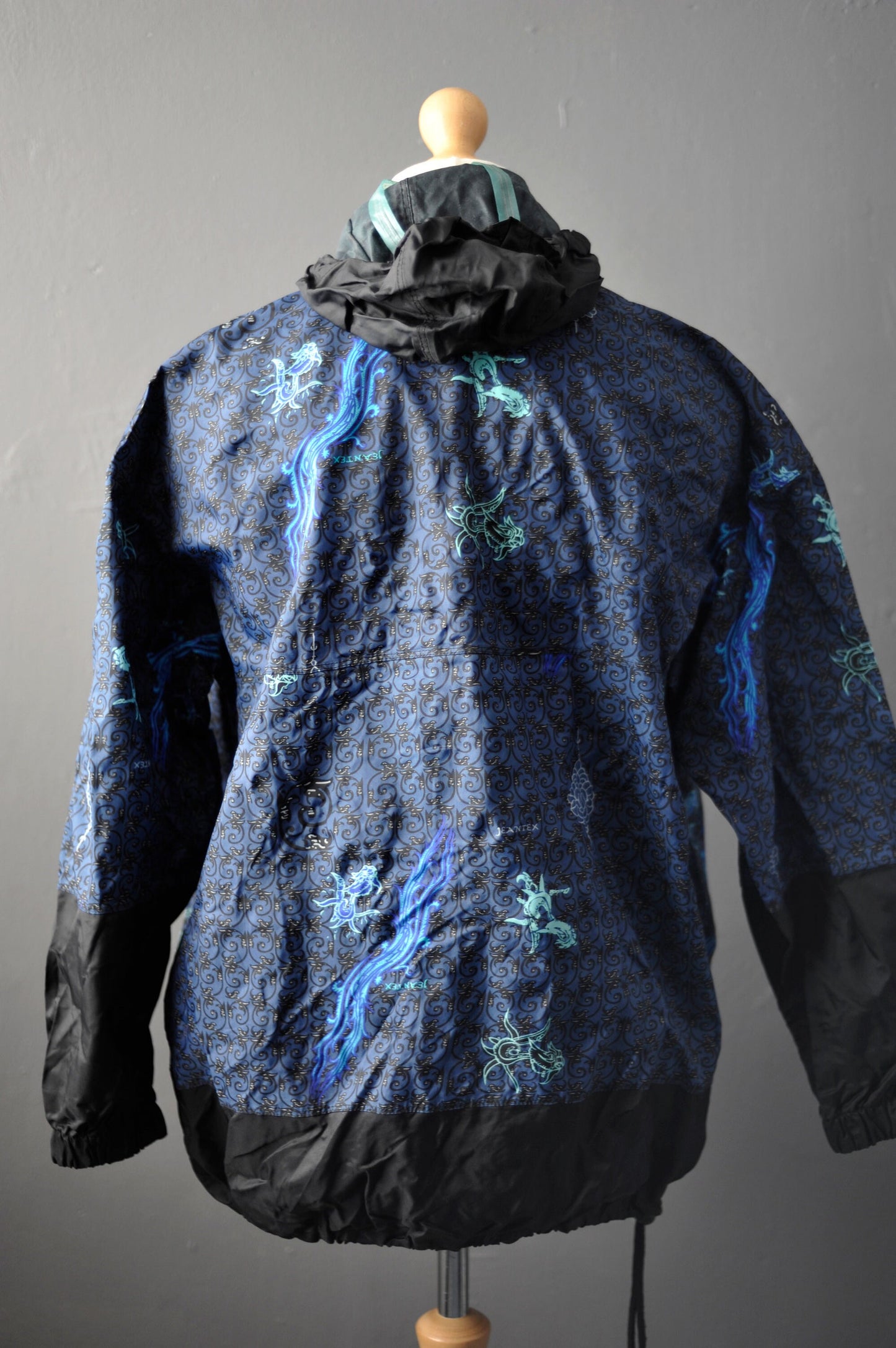 90s Pullover Windbreaker, Lightweight Jeantex Rain Coat with Hood, Size Small to Medium