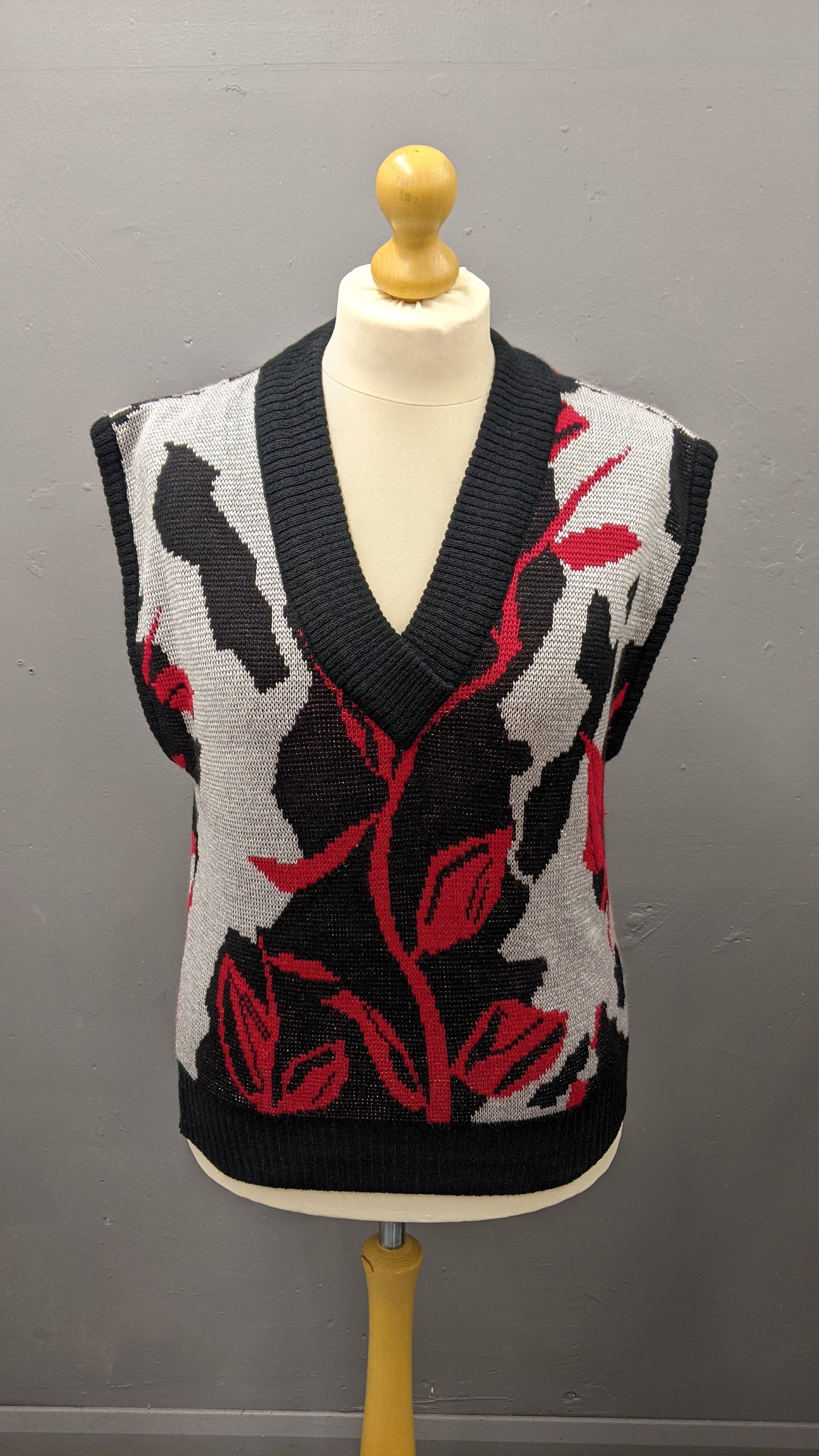 80s Knit Tank Top, Deep V Neck Sweater Vest, Sparkly Metallic Design, Size Medium