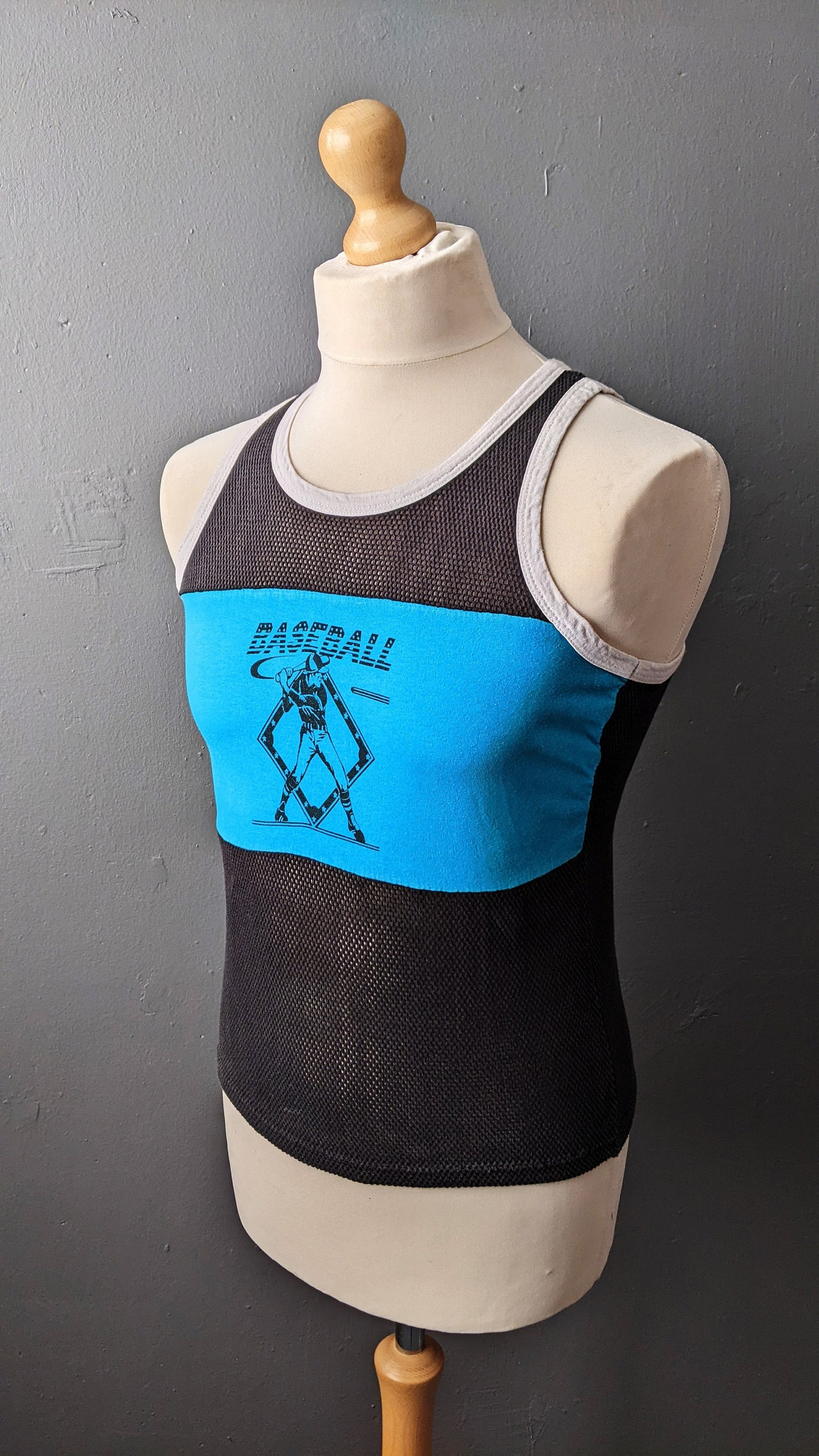 80s Fishnet Baseball Top, Summer Sleeveless Mesh Vest, Size Small Medium