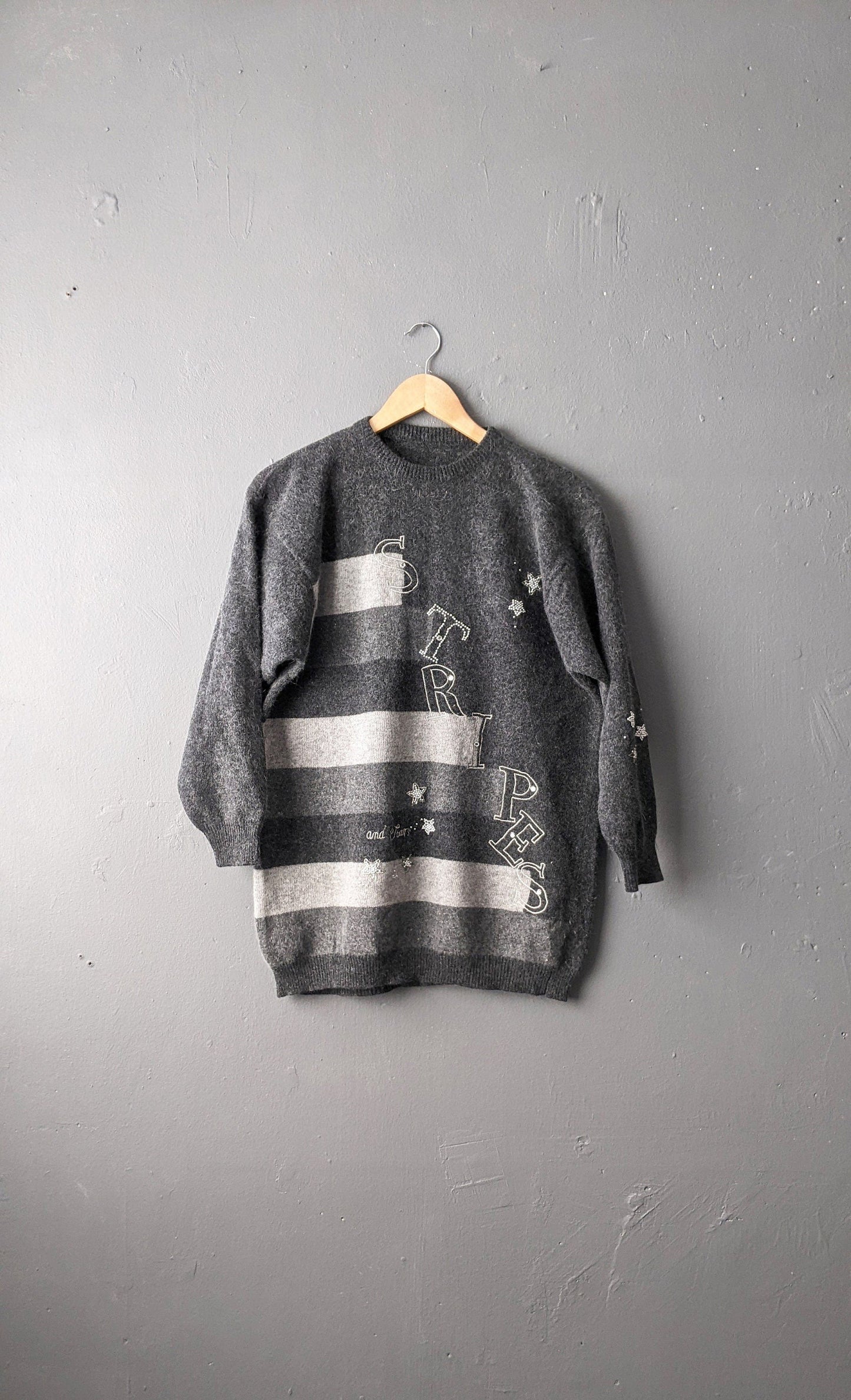 80s Stripes and Stars Novelty Sweater, Monochrome Wool Jumper, Size Large