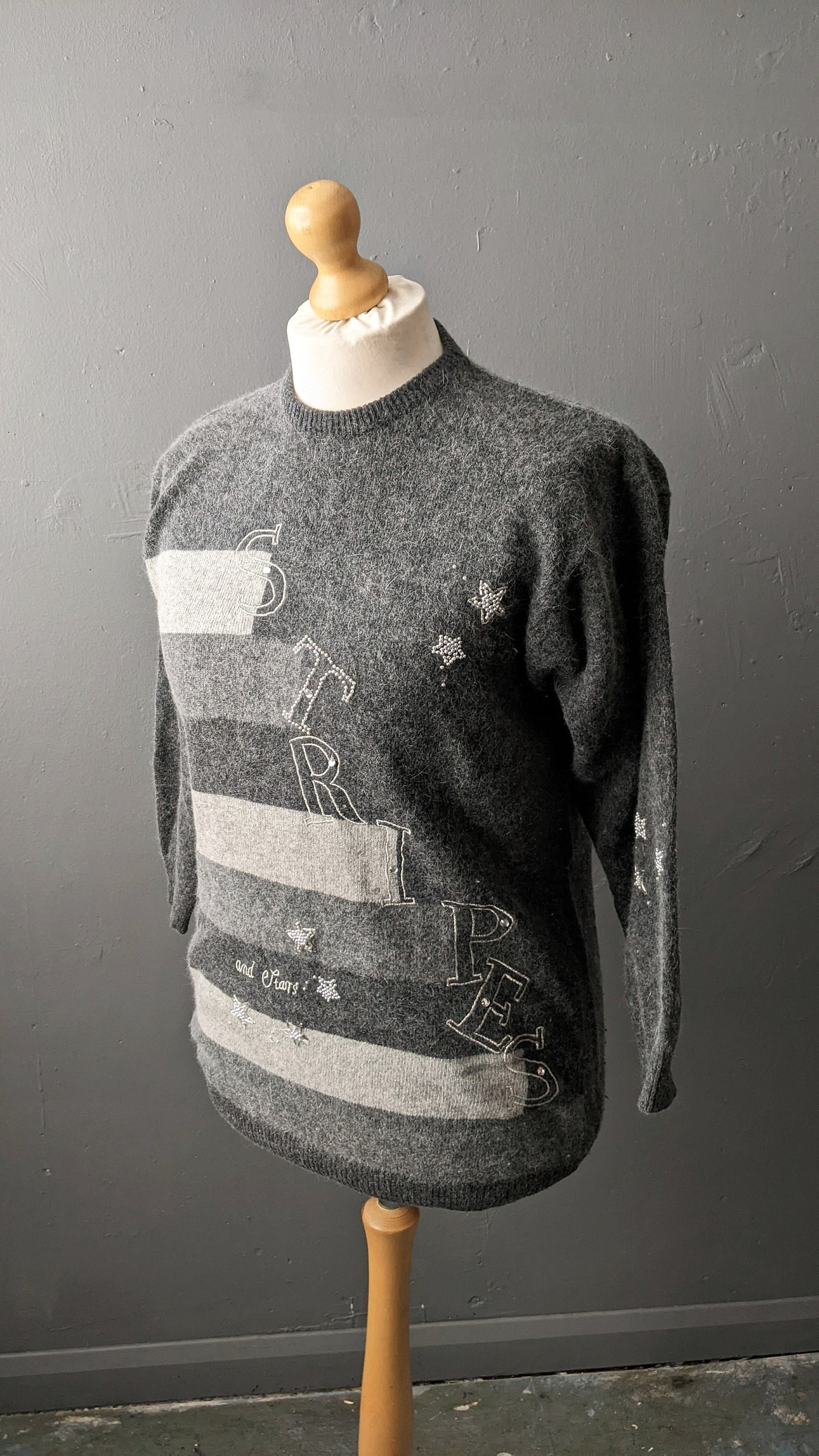 80s Stripes and Stars Novelty Sweater, Monochrome Wool Jumper, Size Large