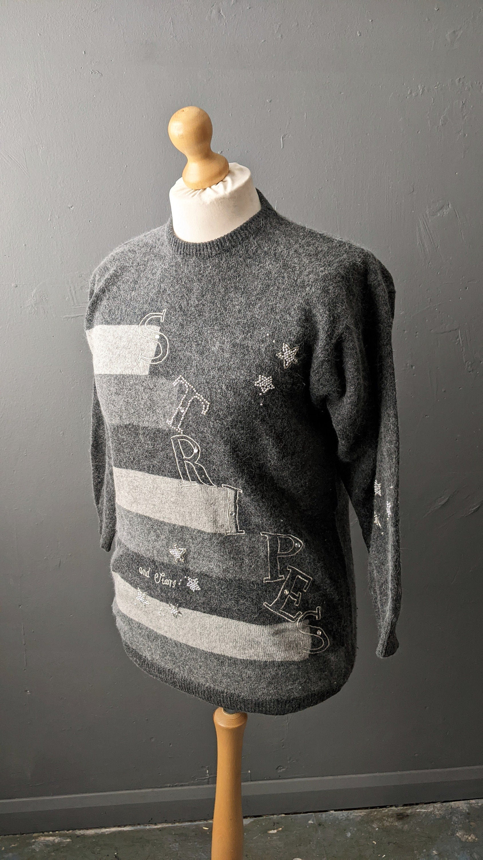 80s Stripes and Stars Novelty Sweater, Monochrome Wool Jumper, Size Large