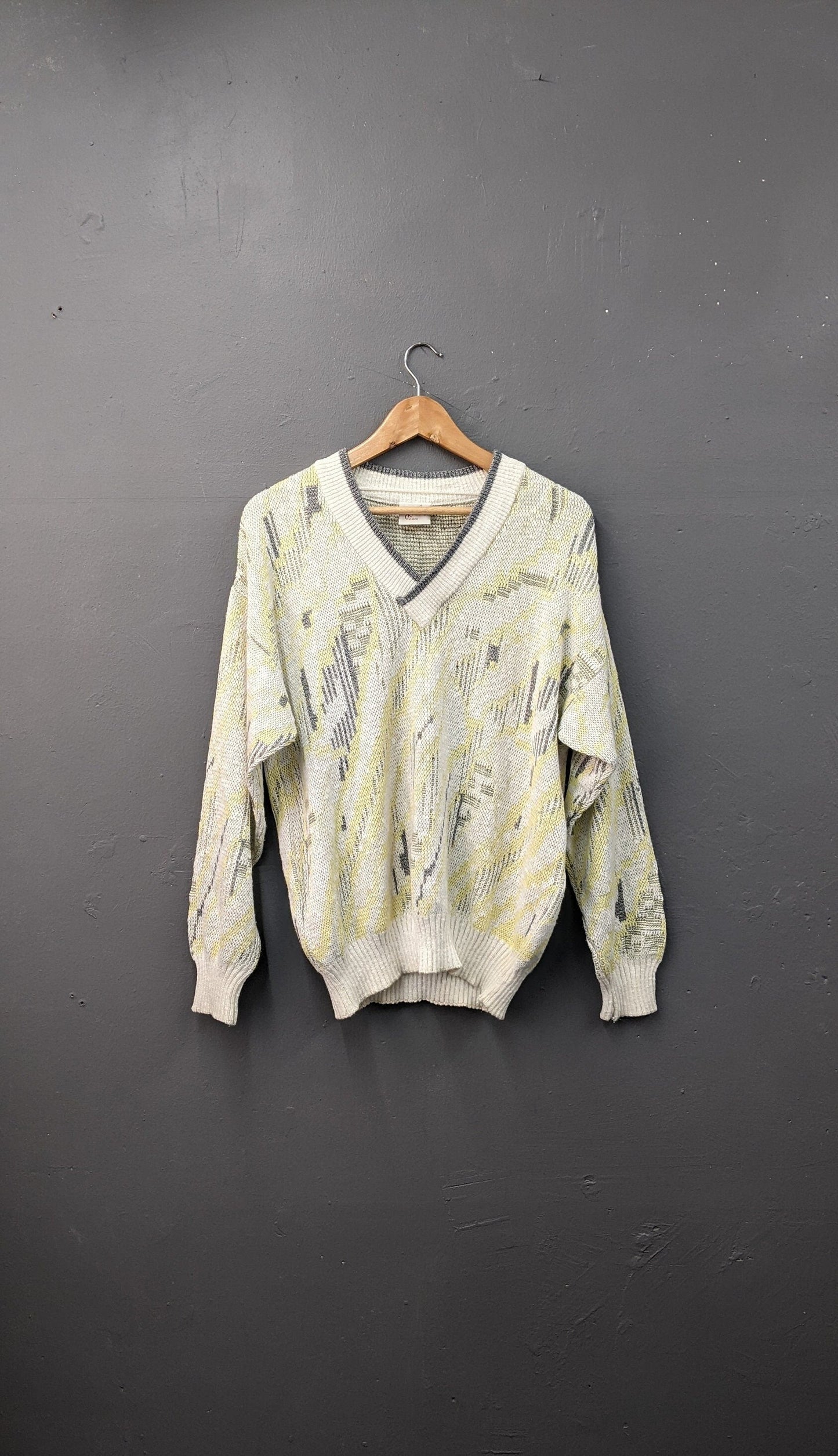 80s Pale Cotton Blend V Neck Pullover by Angelo Litrico, 46 Chest