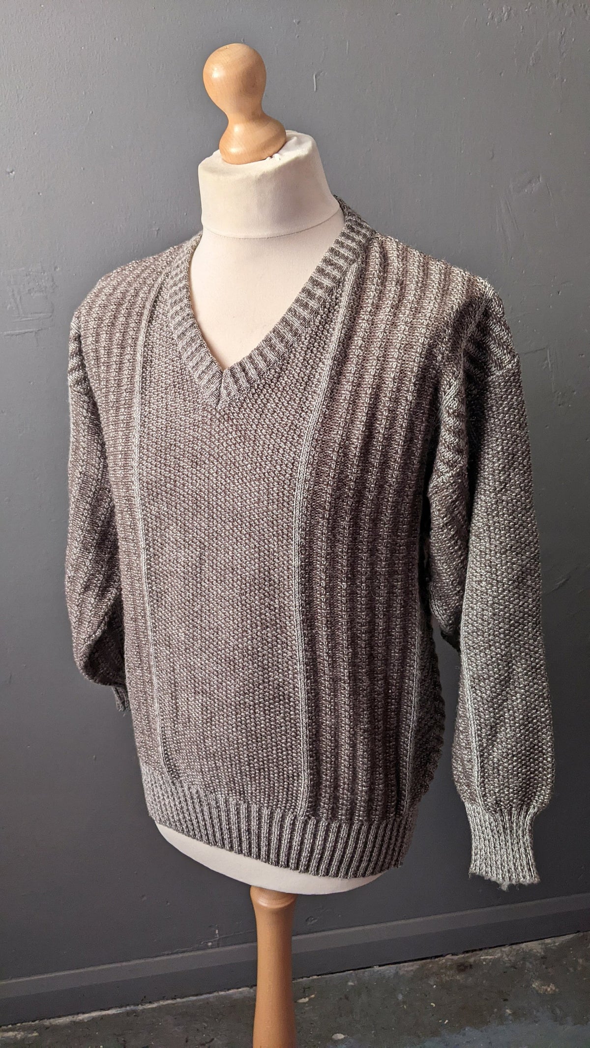90s Neutral Grey Brown Jumper, Size Medium