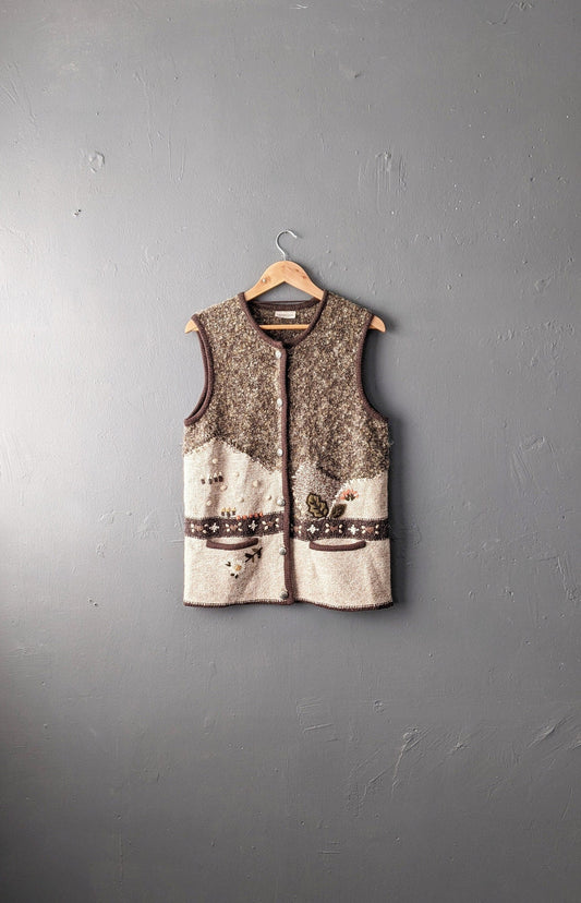 90s Landhaus Cardigan Vest, Trachten Knitwear, Garden 3D Knit, Size Medium