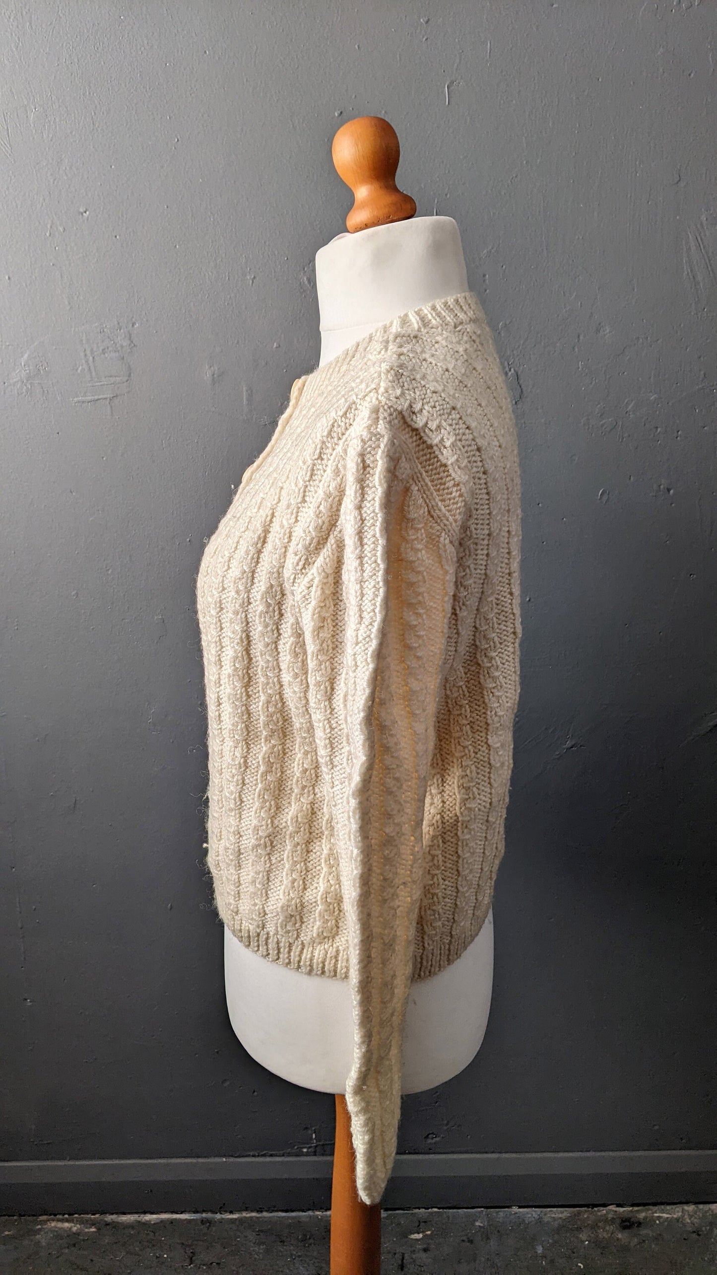 Vintage 80s Chunky Knit Cardigan in Cream Wool, Size Large