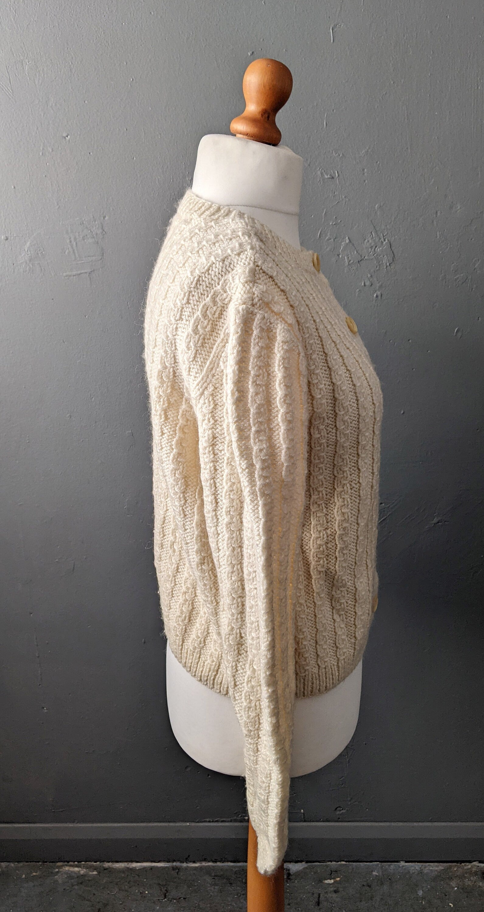 Vintage 80s Chunky Knit Cardigan in Cream Wool, Size Large