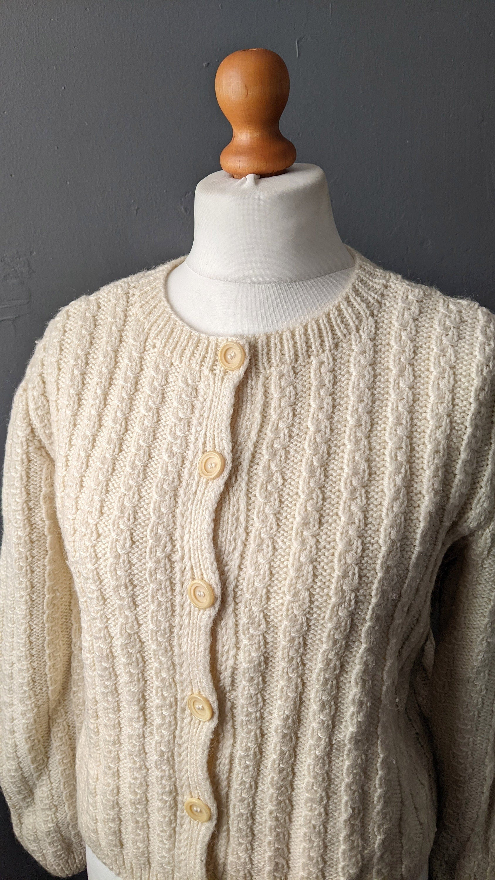 Vintage 80s Chunky Knit Cardigan in Cream Wool, Size Large