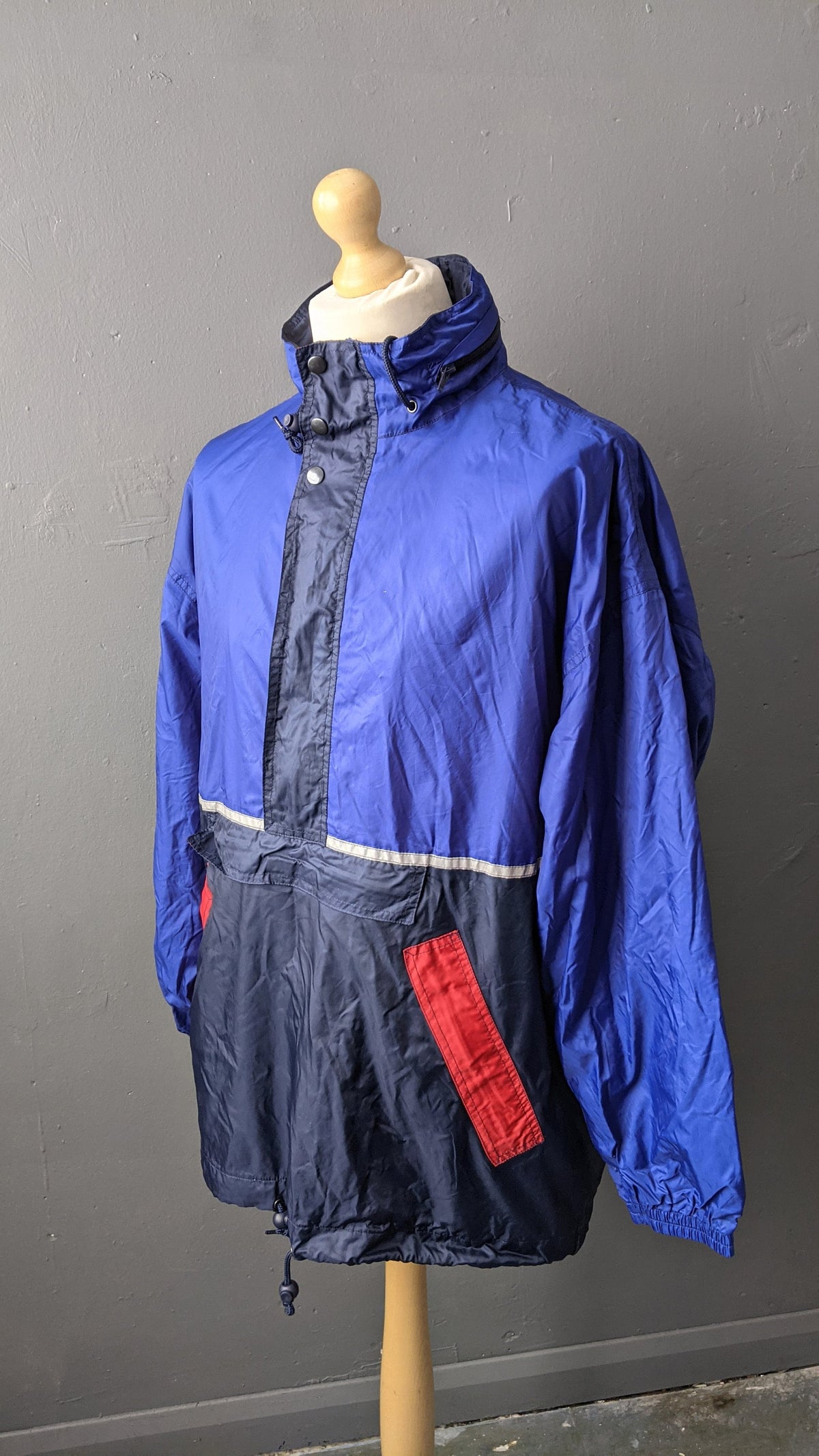90s Pullover Windbreaker, Lightweight Rain Coat with Hood, Size Large XL