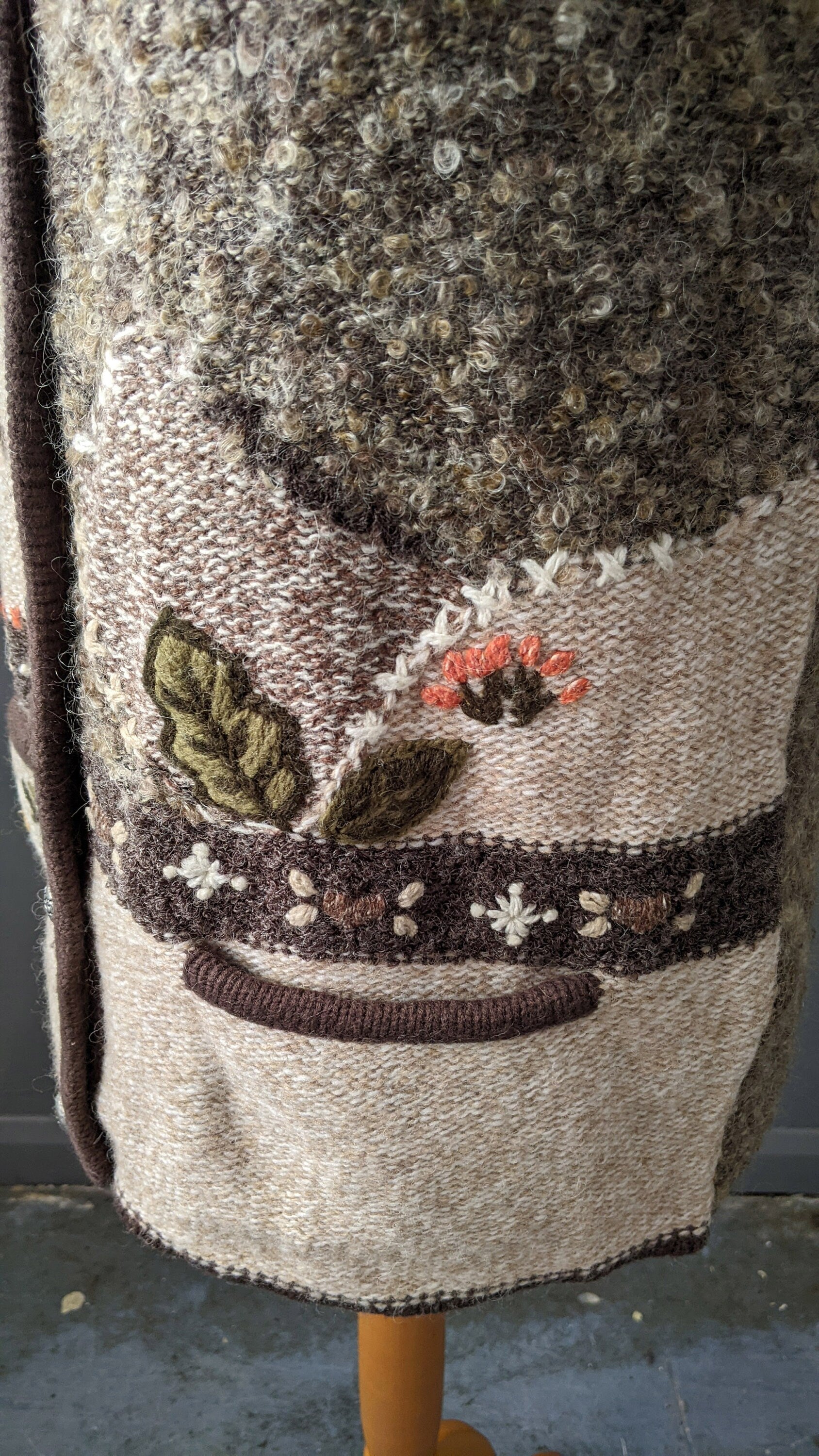 90s Landhaus Cardigan Vest, Trachten Knitwear, Garden 3D Knit, Size Medium