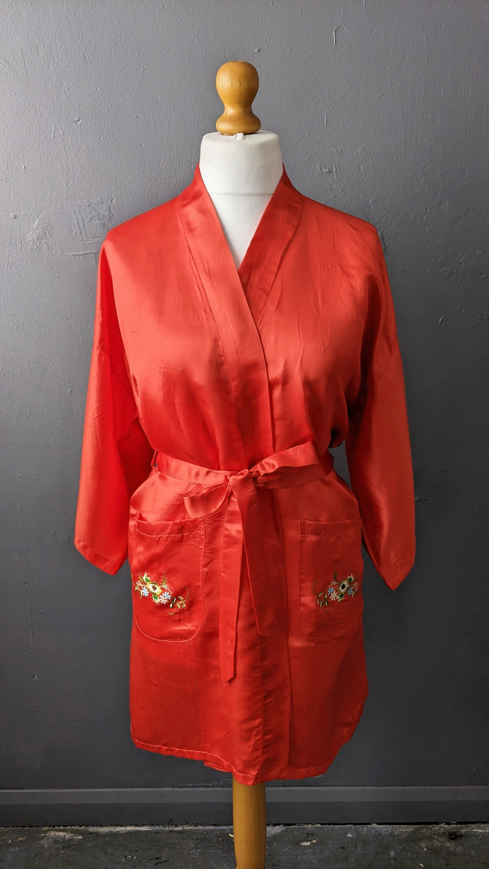 Red Chinese Silk Dressing Gown, Phoenix Embroidered Satin Robe, Size Medium Large