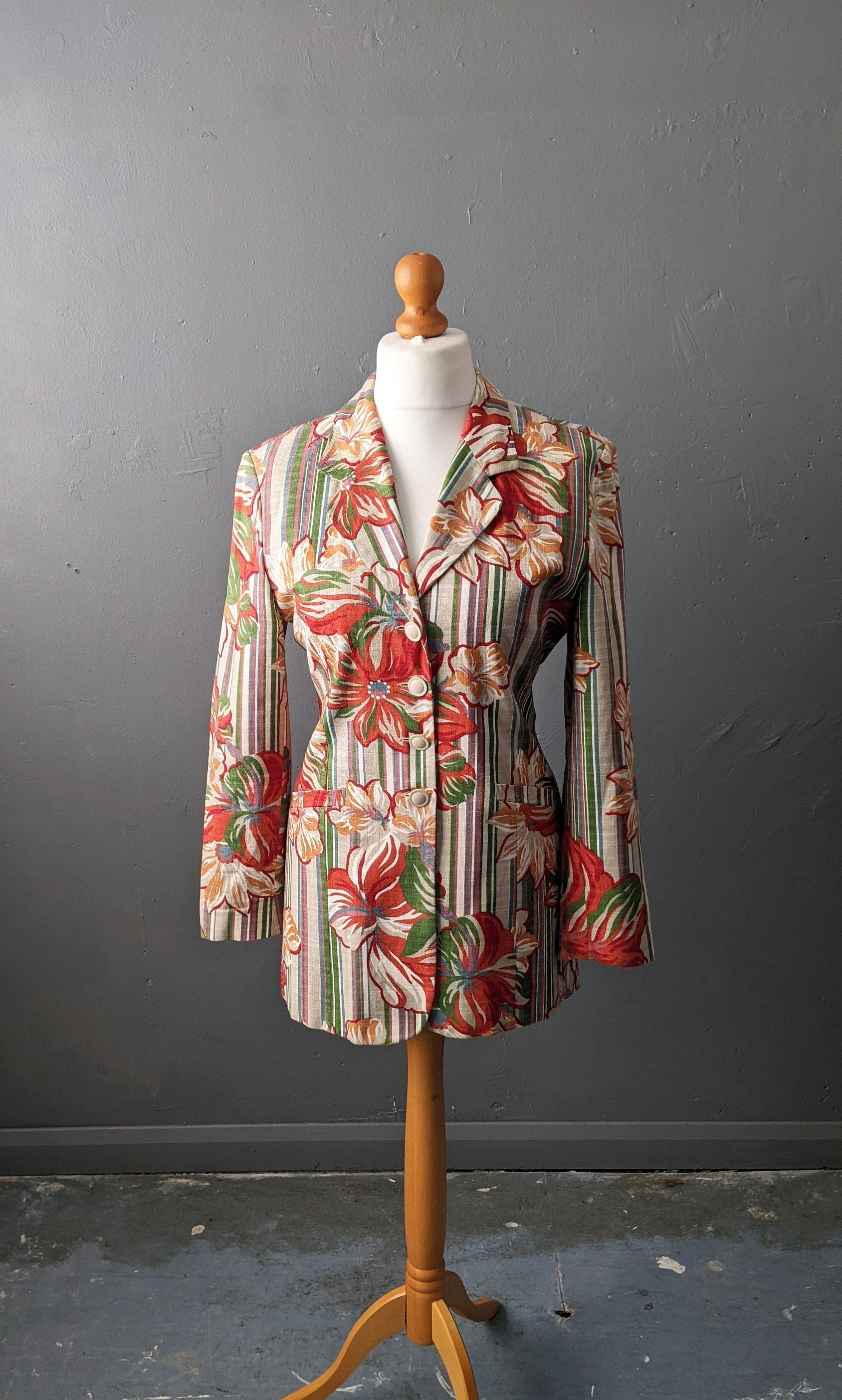 90s Cotton Linen Jacket with Tropical Flowers, Summer Fitted Blazer by Ouiset, Size Small