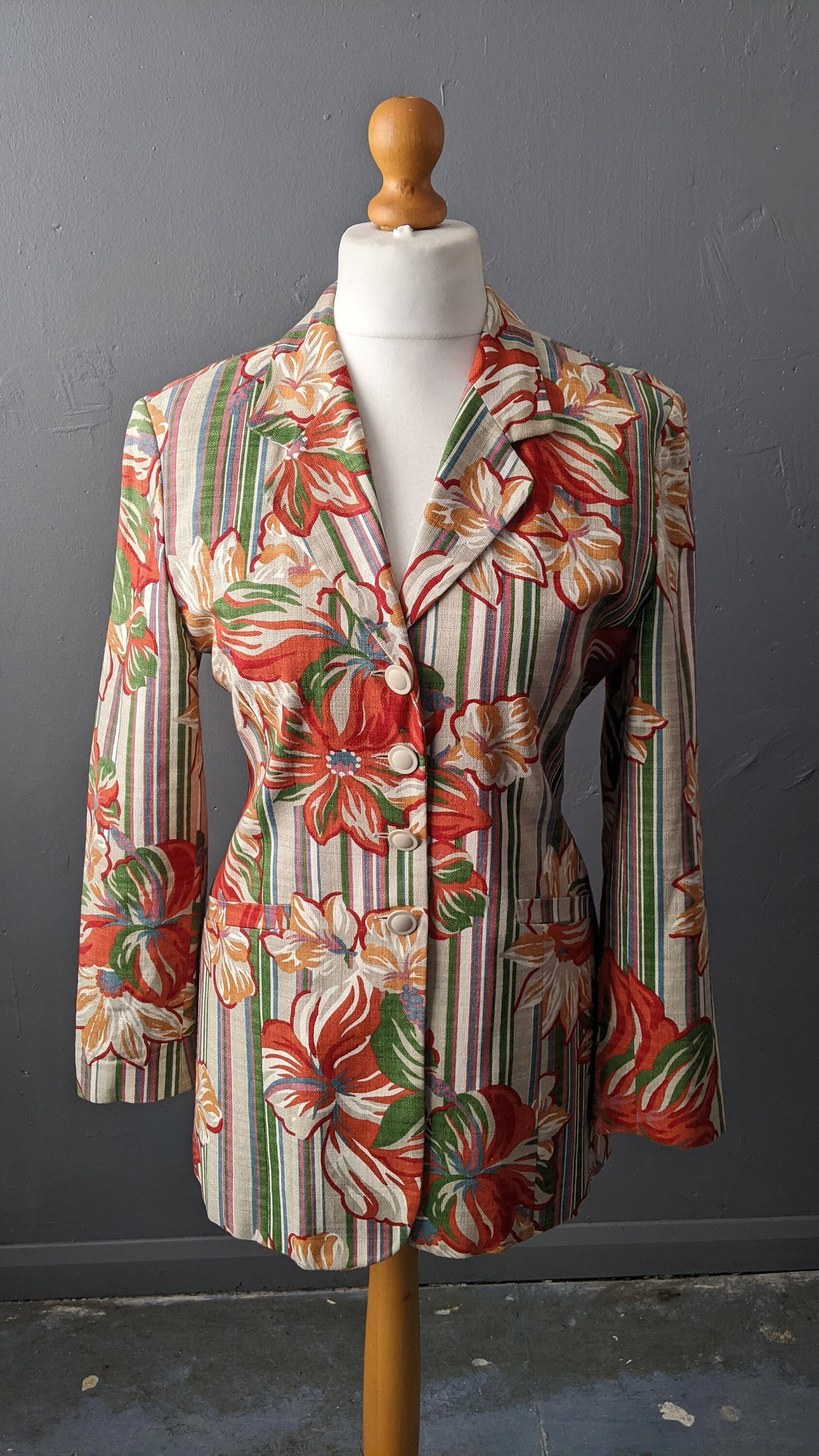 90s Cotton Linen Jacket with Tropical Flowers, Summer Fitted Blazer by Ouiset, Size Small