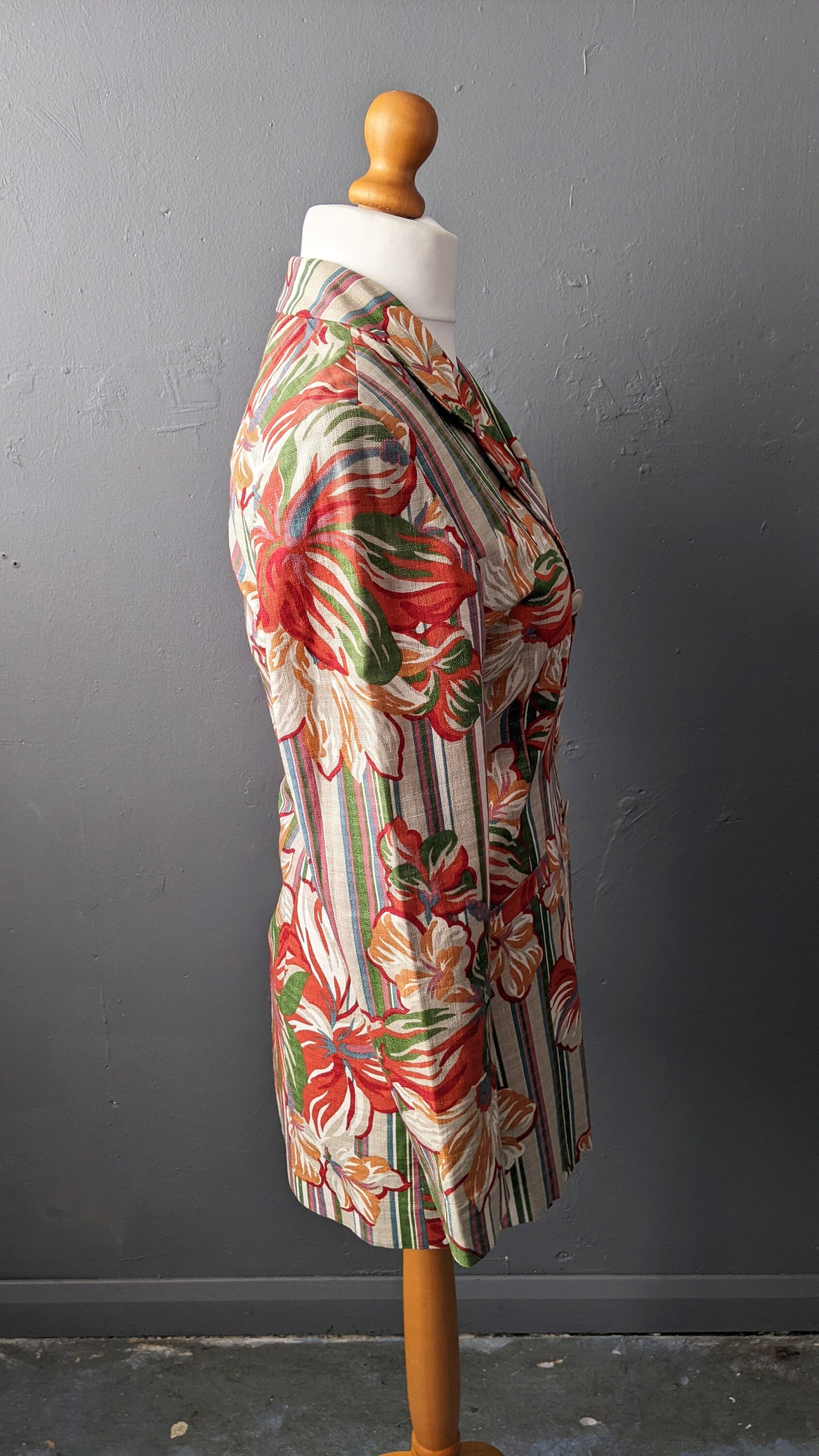 90s Cotton Linen Jacket with Tropical Flowers, Summer Fitted Blazer by Ouiset, Size Small