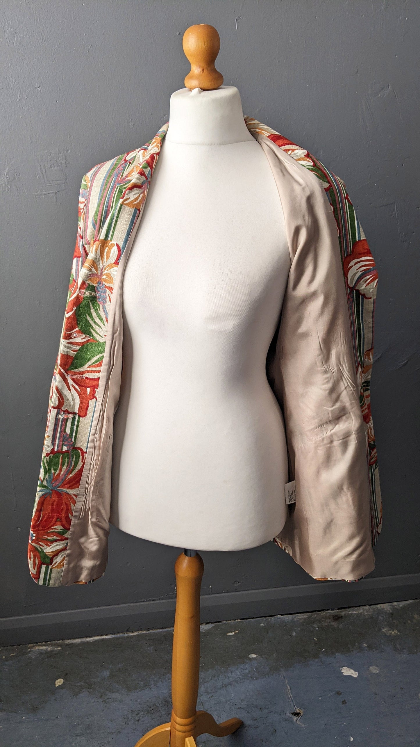90s Cotton Linen Jacket with Tropical Flowers, Summer Fitted Blazer by Ouiset, Size Small