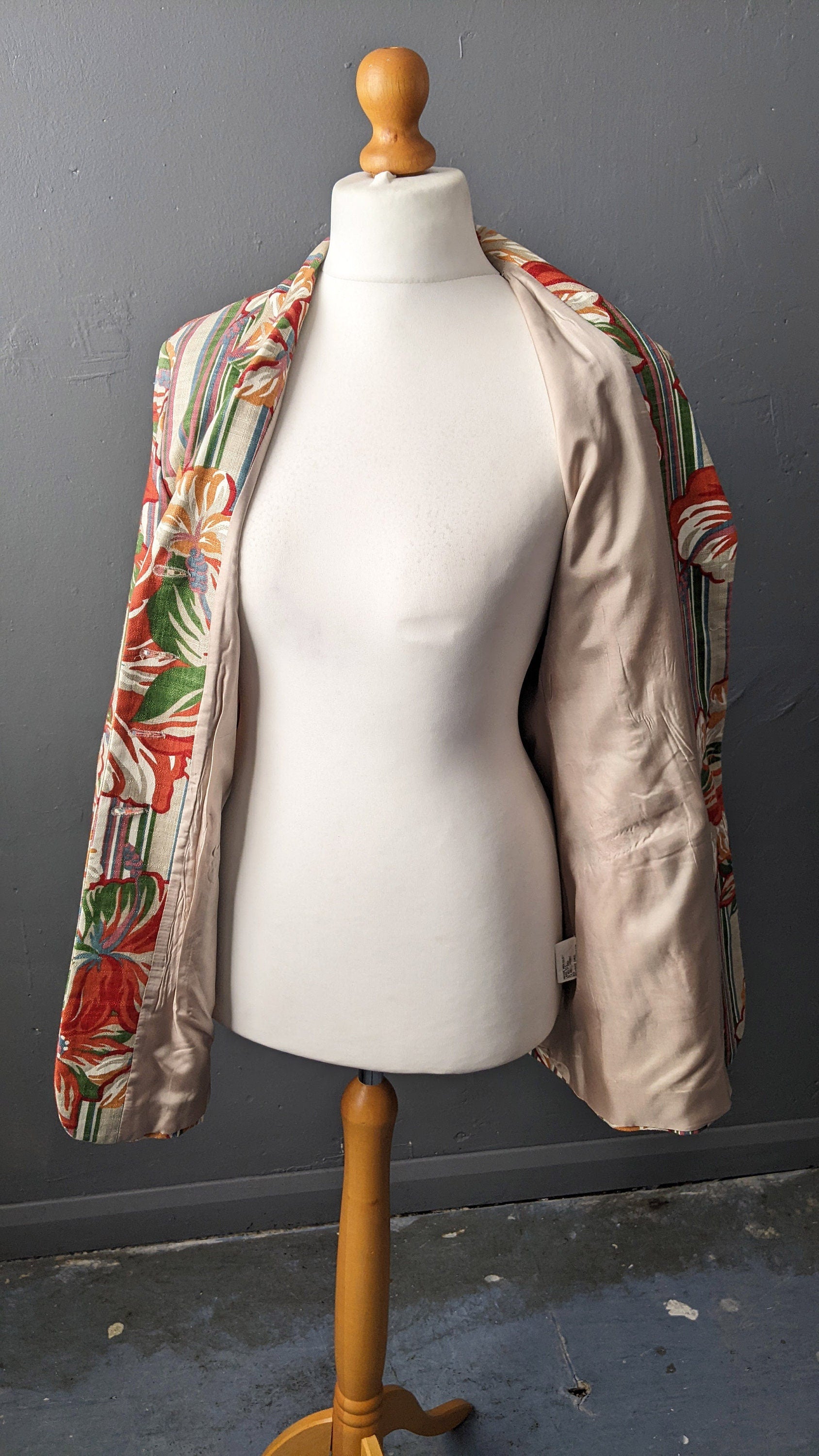 90s Cotton Linen Jacket with Tropical Flowers, Summer Fitted Blazer by Ouiset, Size Small