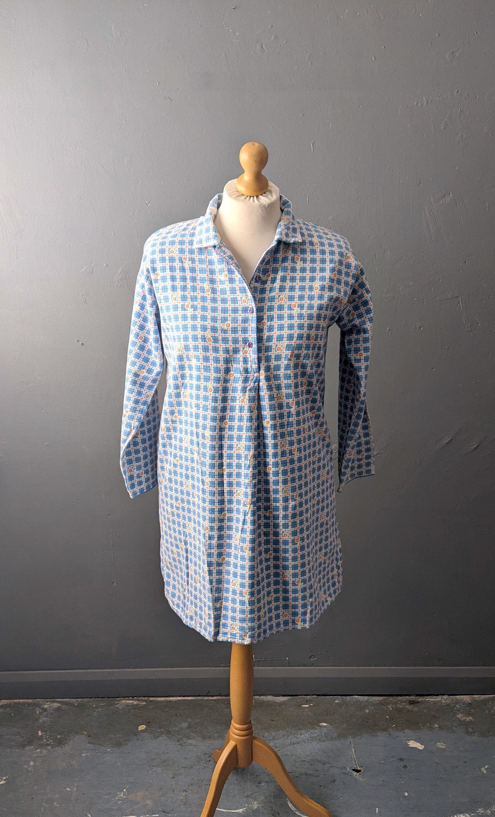 Cotton Flannel Night Shirt, Vintage Bed Shirt, Size Medium