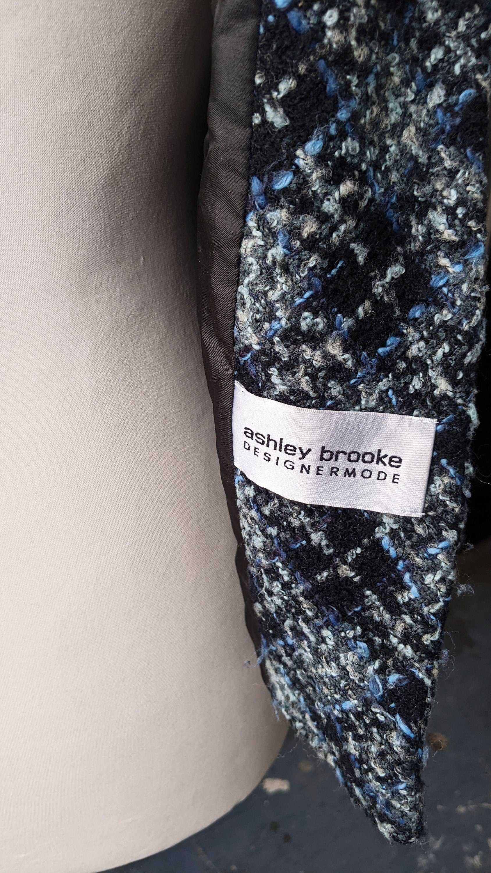 Y2K Check Boucle Wool Jacket, Short Bracelet Sleeve Coat, XL Plus Size