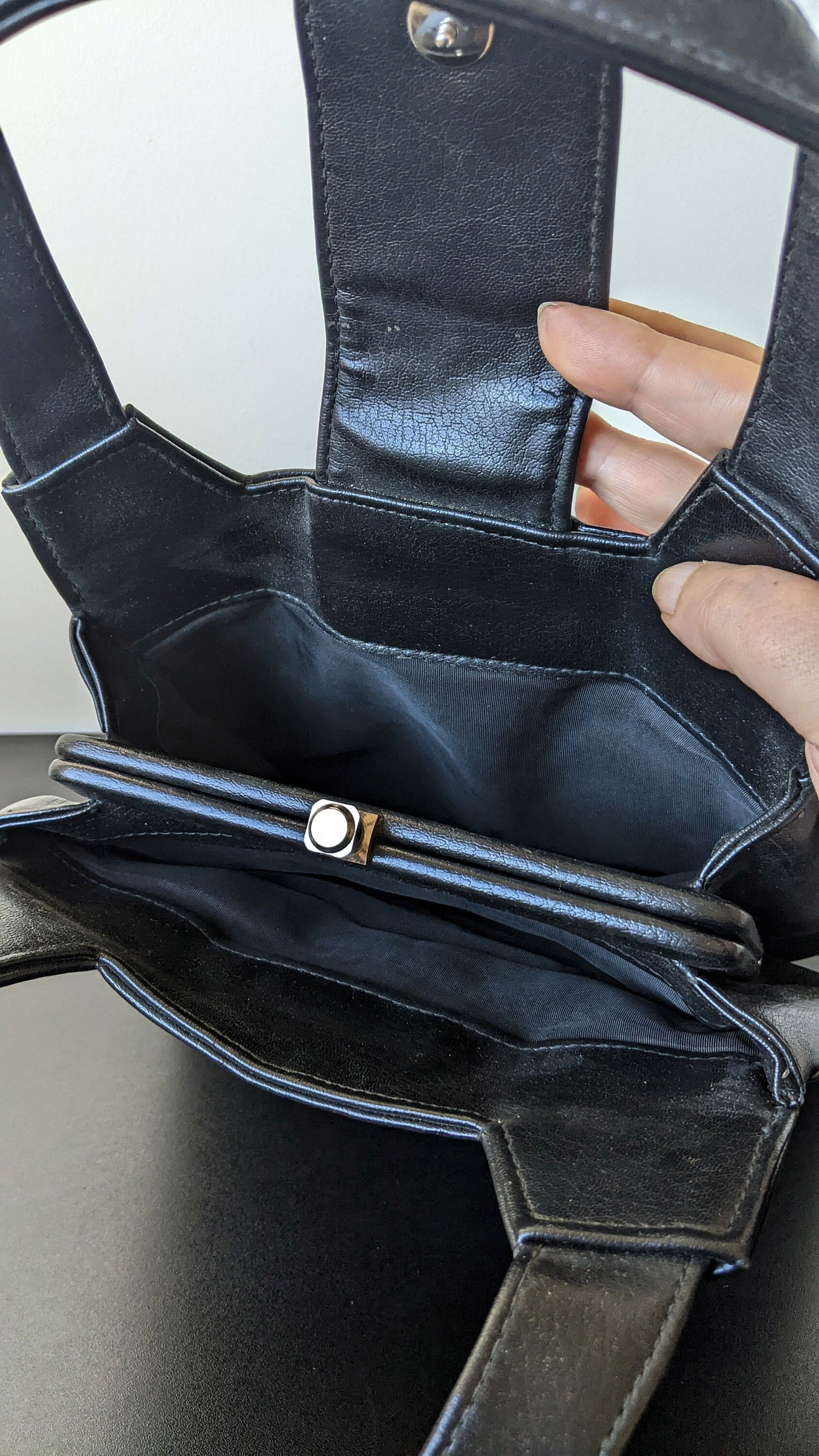 Vintage Top Handle Handbag with Inner Frame, Vegan Leatherette Handheld Bag