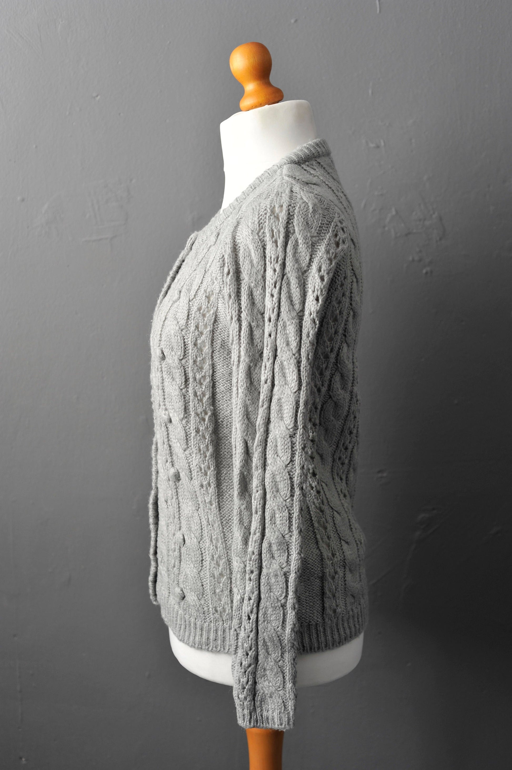 90s Soft Grey Cable Knit Cardigan, Size Small