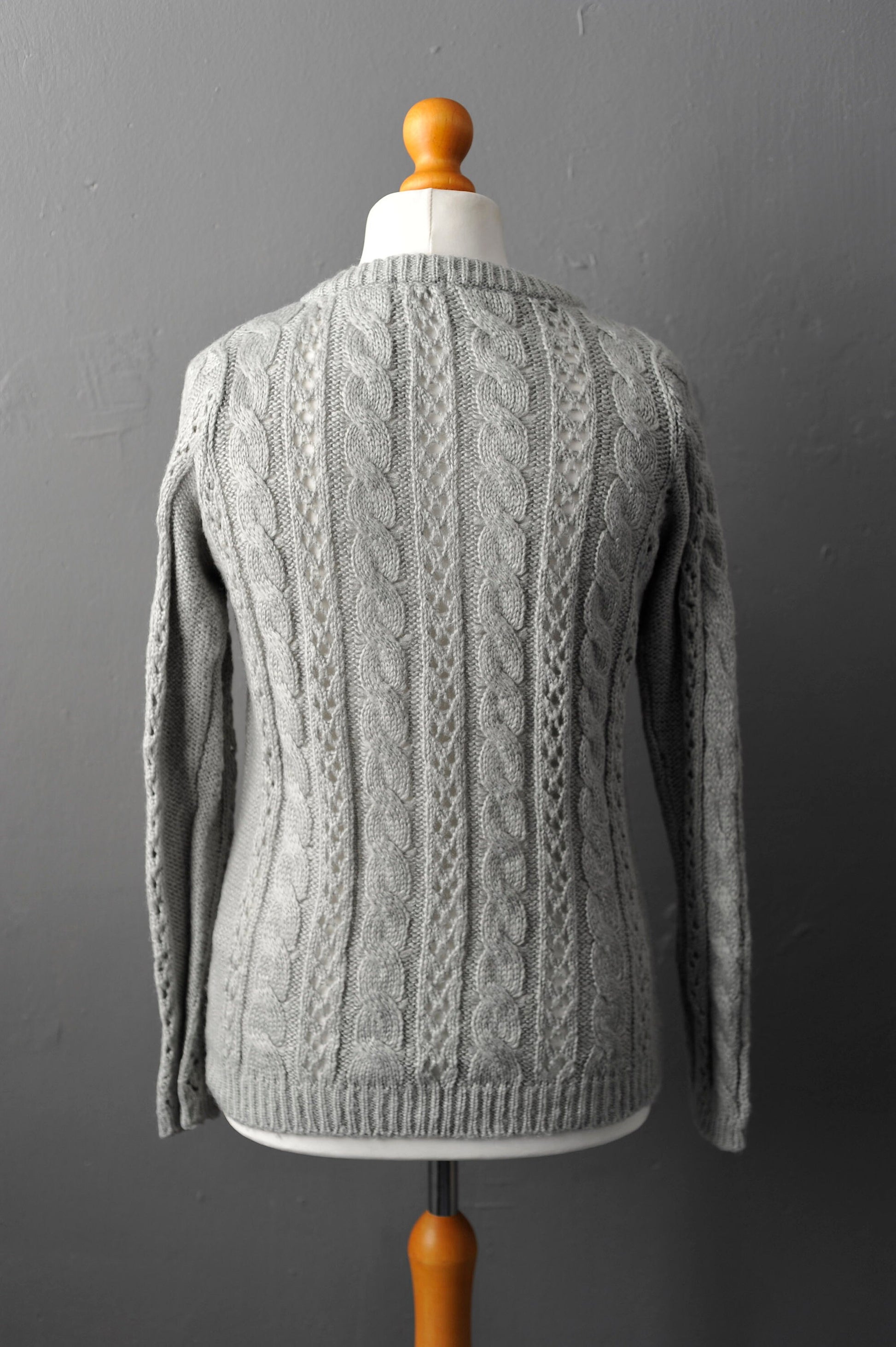 90s Soft Grey Cable Knit Cardigan, Size Small