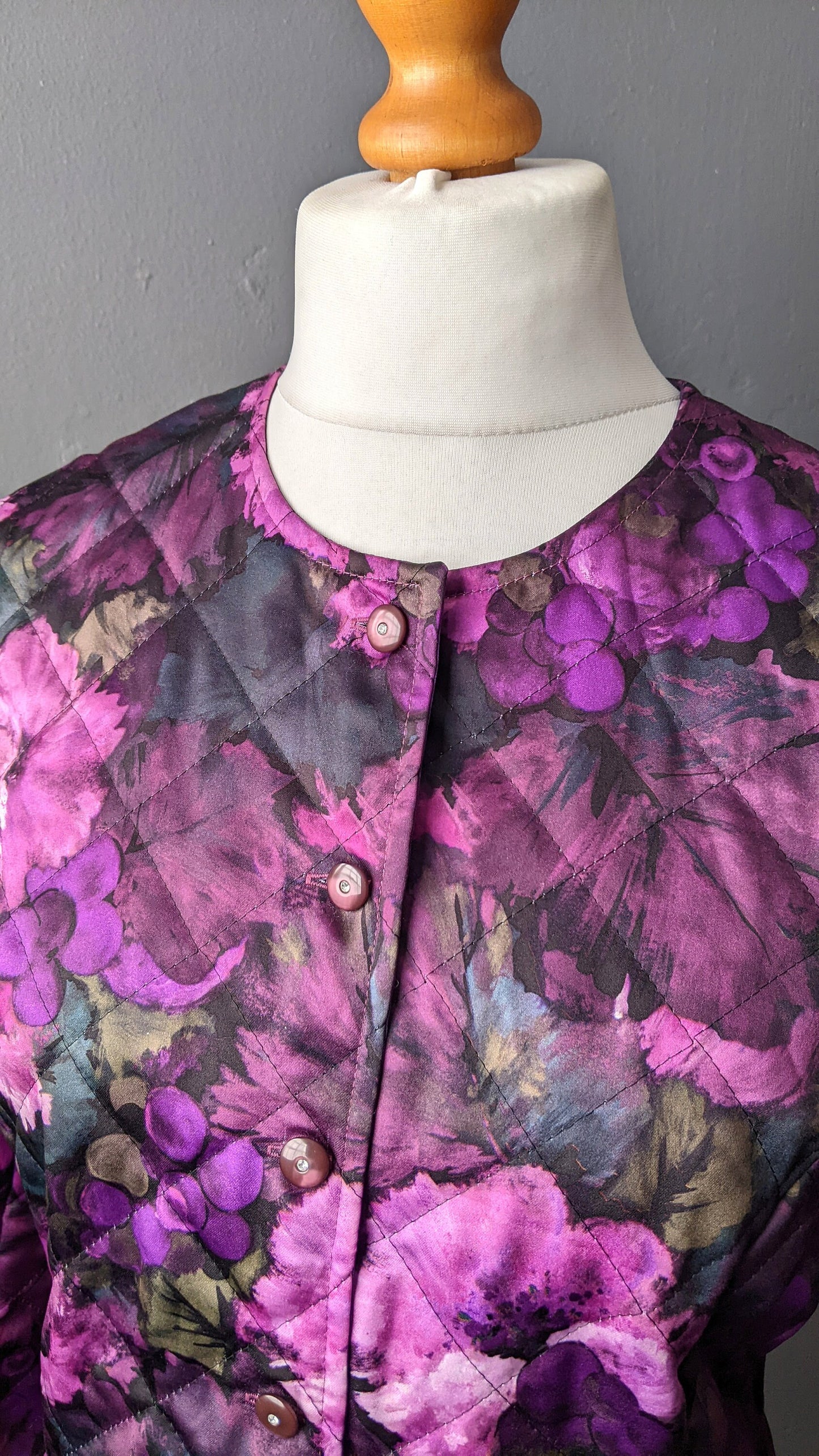 80s Purple Flowers Quilted Jacket, Collarless Padded Coat, Size Large