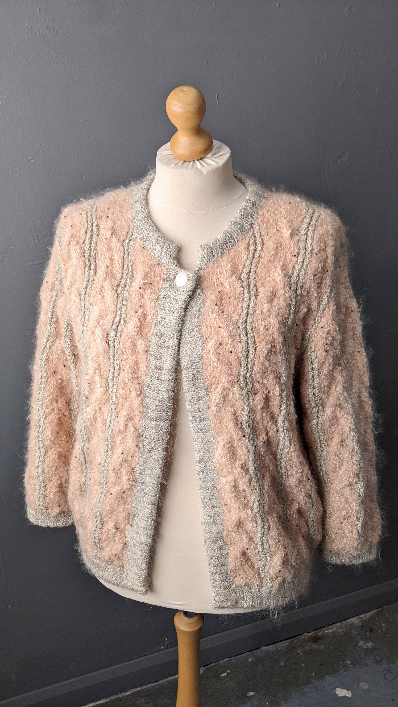90s Fluffy Wool Cable Knit Cardigan, Chunky Peach Pink Beaded Coatigan, Size Large