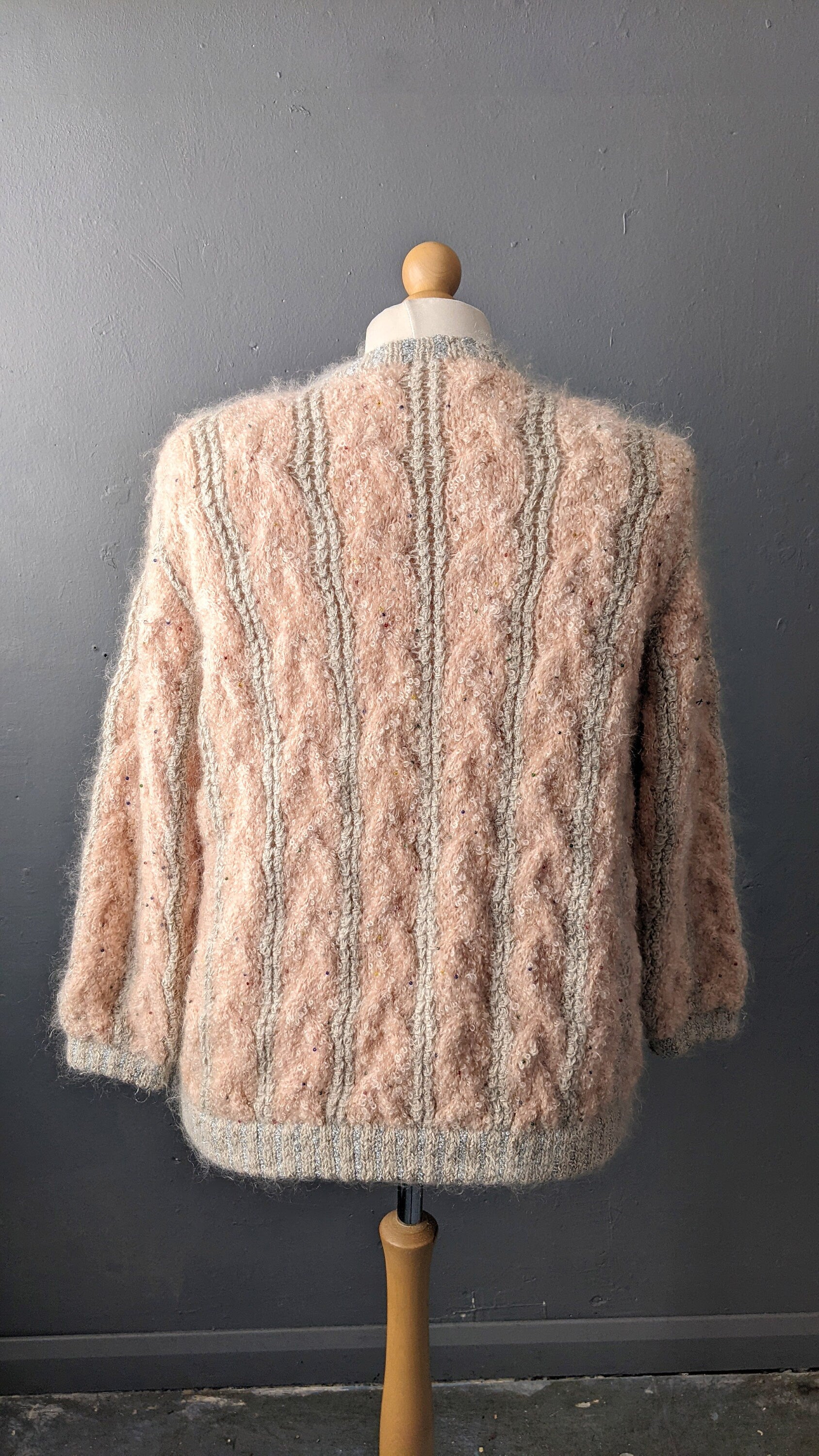 90s Fluffy Wool Cable Knit Cardigan, Chunky Peach Pink Beaded Coatigan, Size Large