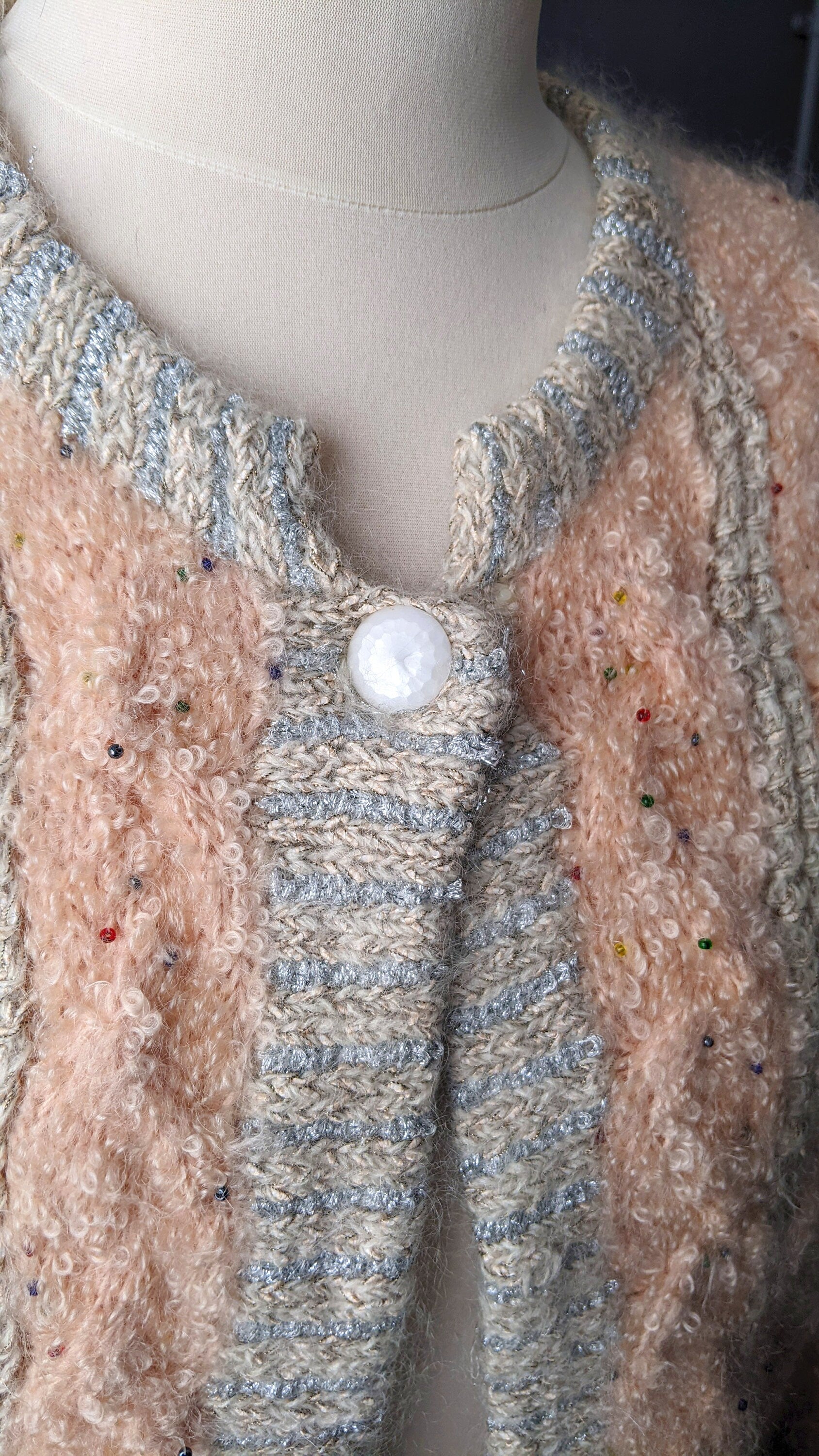 90s Fluffy Wool Cable Knit Cardigan, Chunky Peach Pink Beaded Coatigan, Size Large