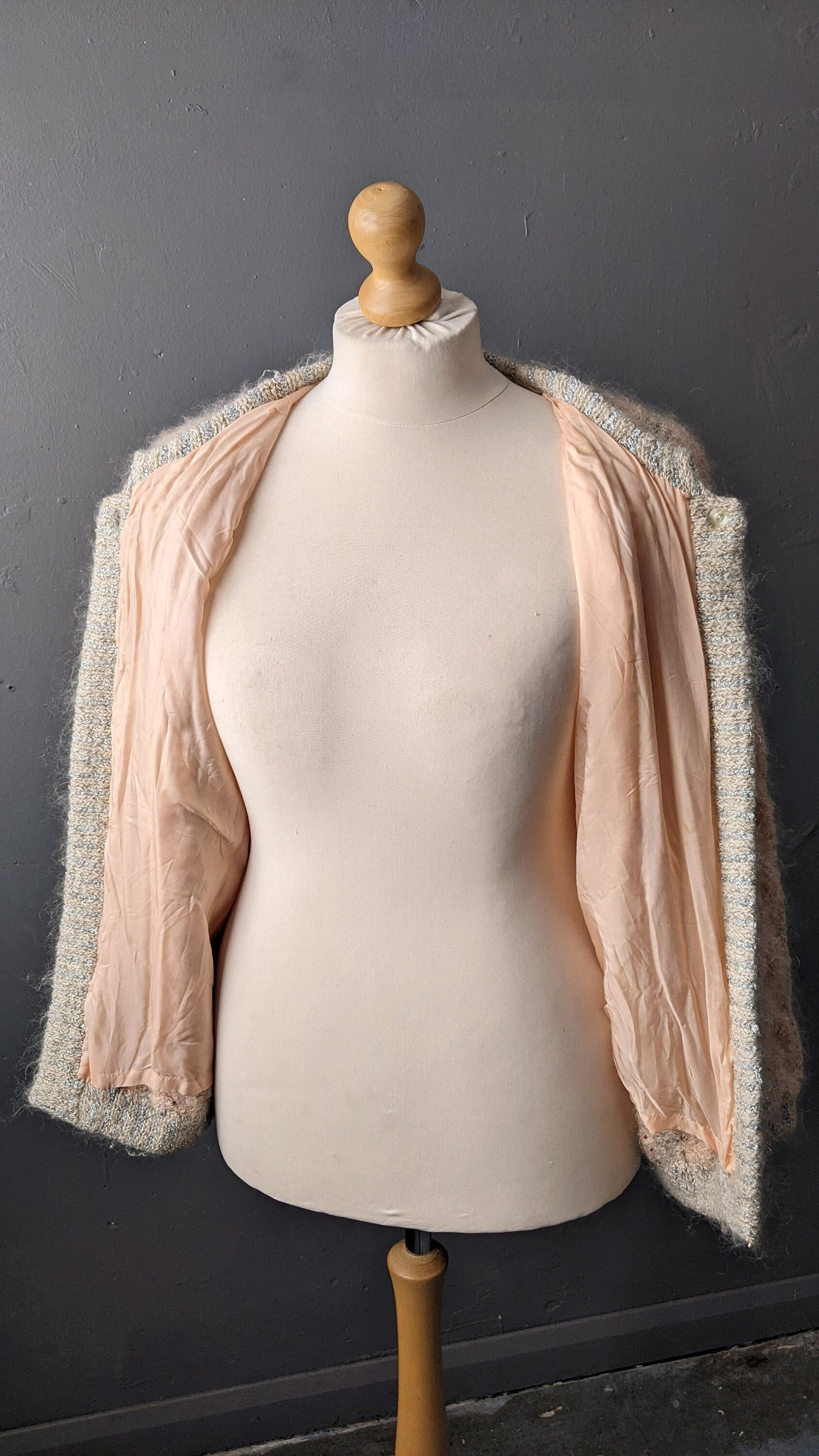 90s Fluffy Wool Cable Knit Cardigan, Chunky Peach Pink Beaded Coatigan, Size Large