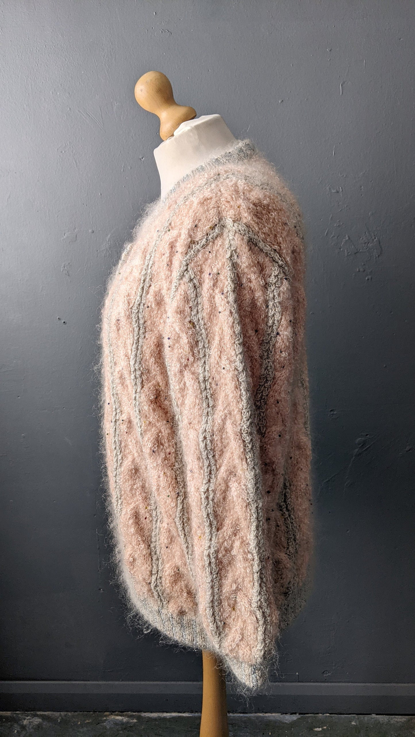 90s Fluffy Wool Cable Knit Cardigan, Chunky Peach Pink Beaded Coatigan, Size Large