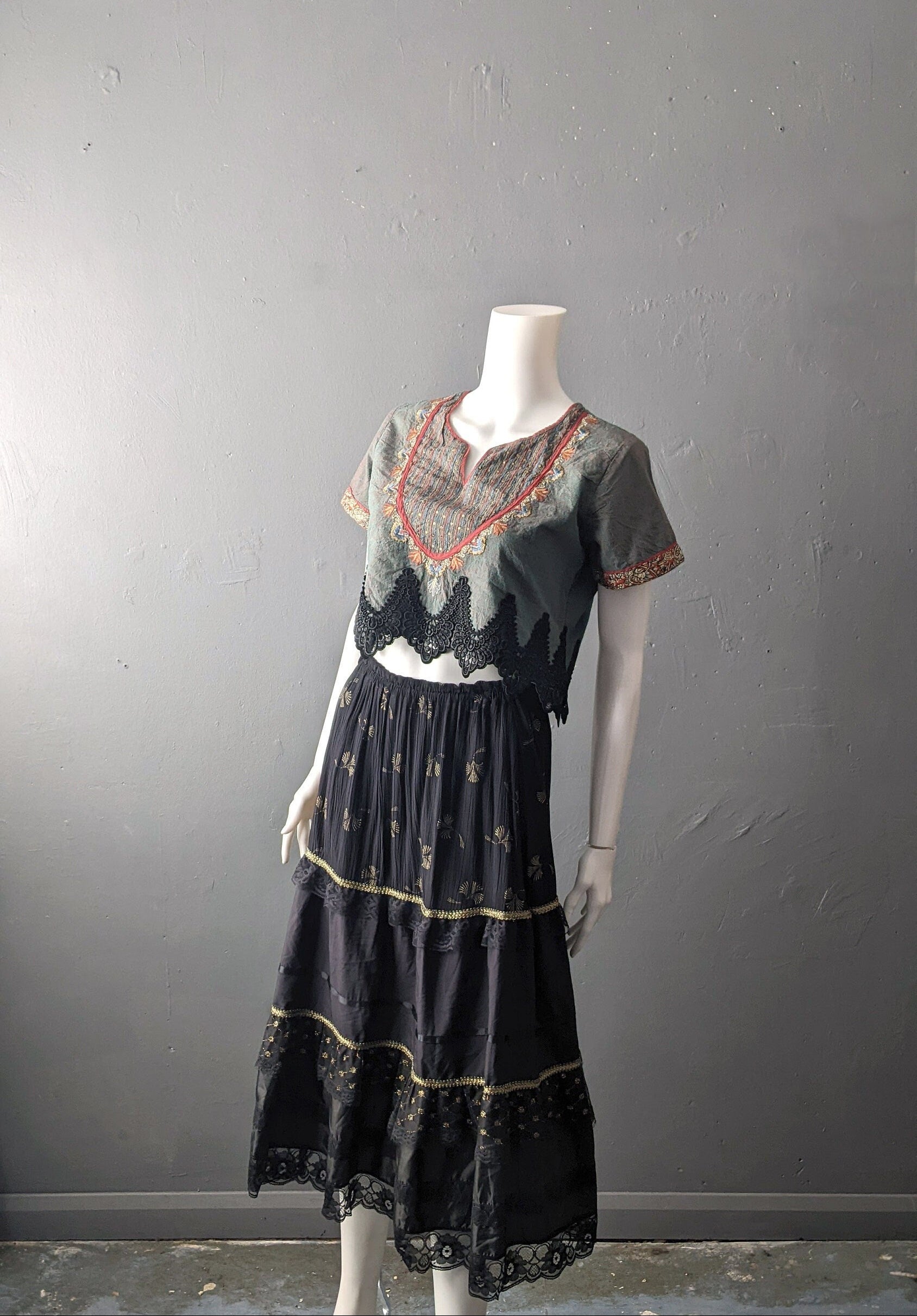 Embroidered Crop Top, Bohemian Hippy, Upcycled Kurti, Size Medium