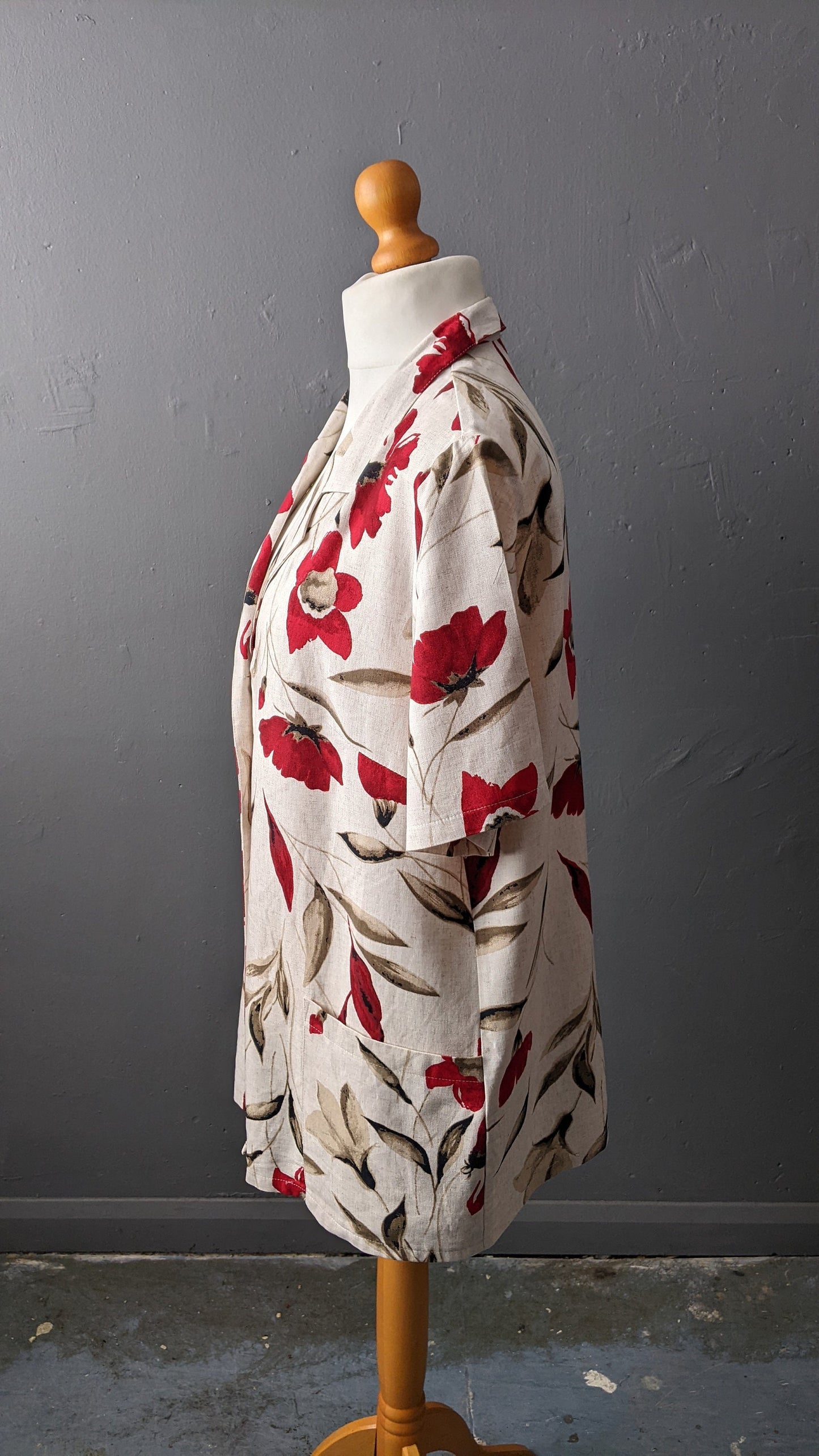 Y2K Linen Blend Shirt Jacket with Red Flowers, Short Sleeve Summer Blazer by Canda C&A, Plus Size