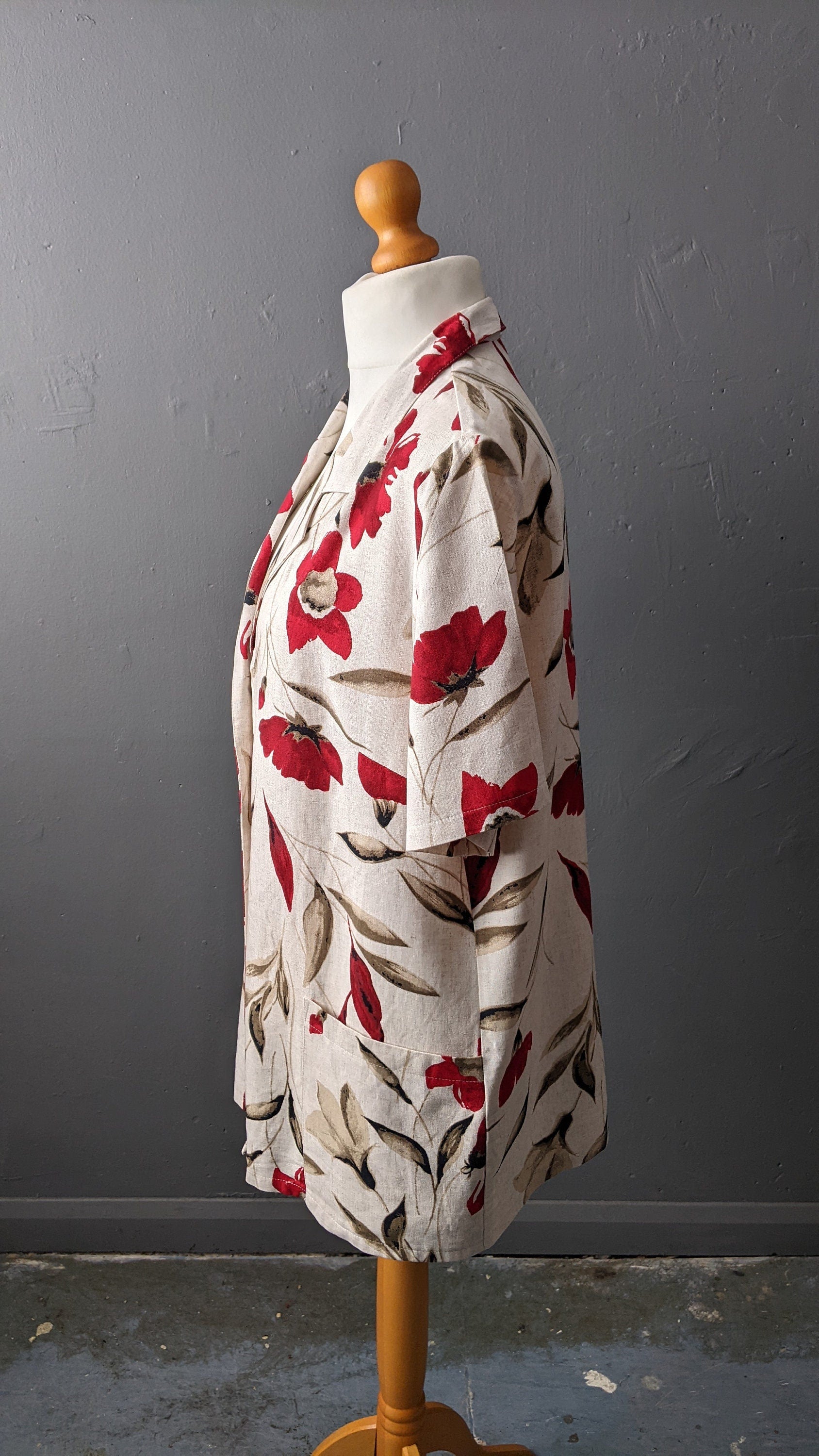 Y2K Linen Blend Shirt Jacket with Red Flowers, Short Sleeve Summer Blazer by Canda C&A, Plus Size