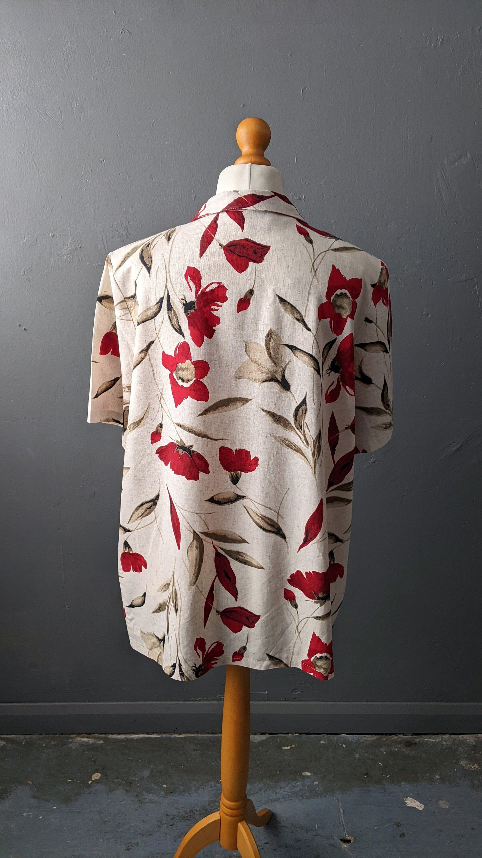 Y2K Linen Blend Shirt Jacket with Red Flowers, Short Sleeve Summer Blazer by Canda C&A, Plus Size