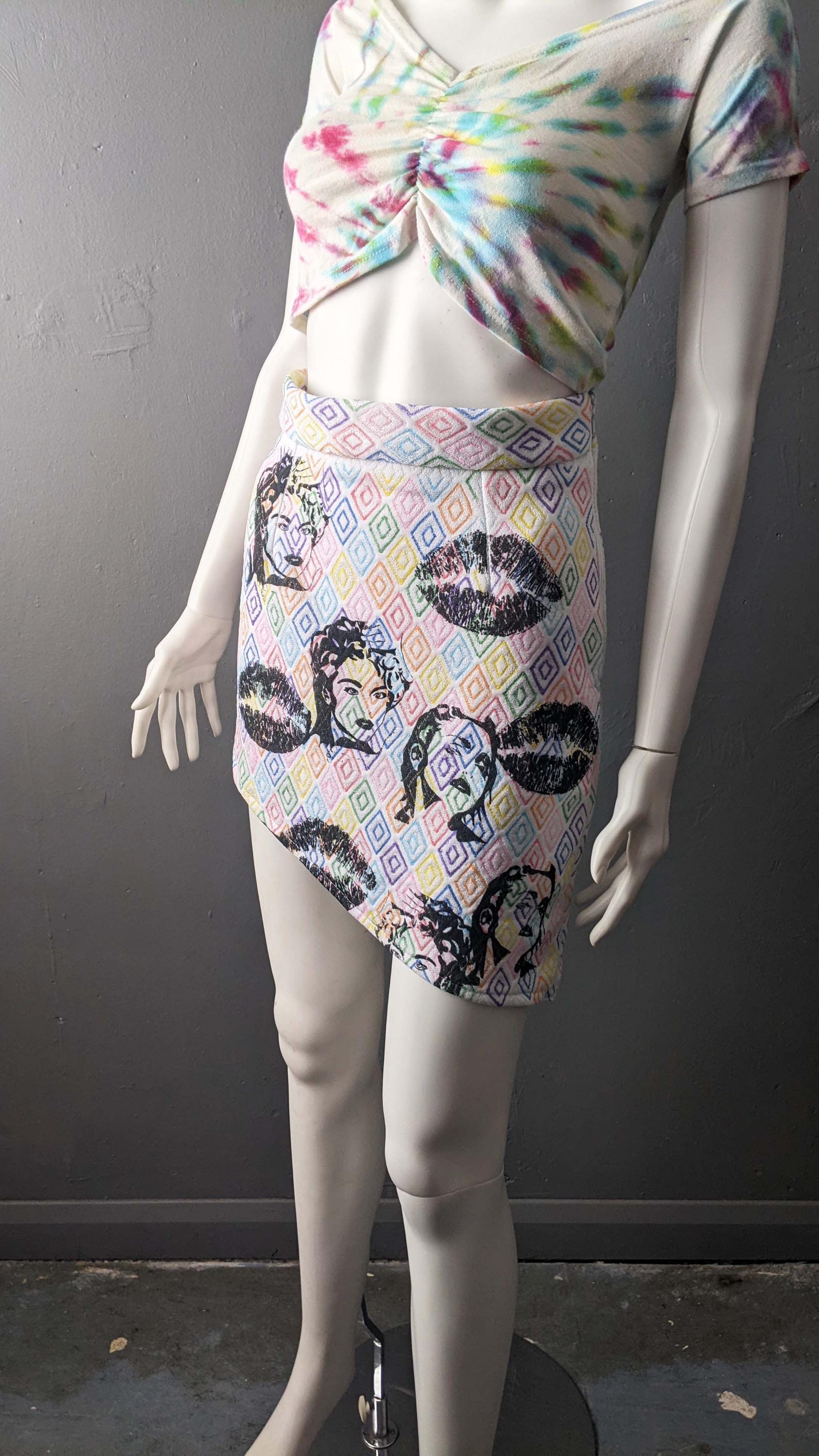 Colourful Asymmetric Mini Skirt, Artistic Eighties Lady and Lips, Size Small