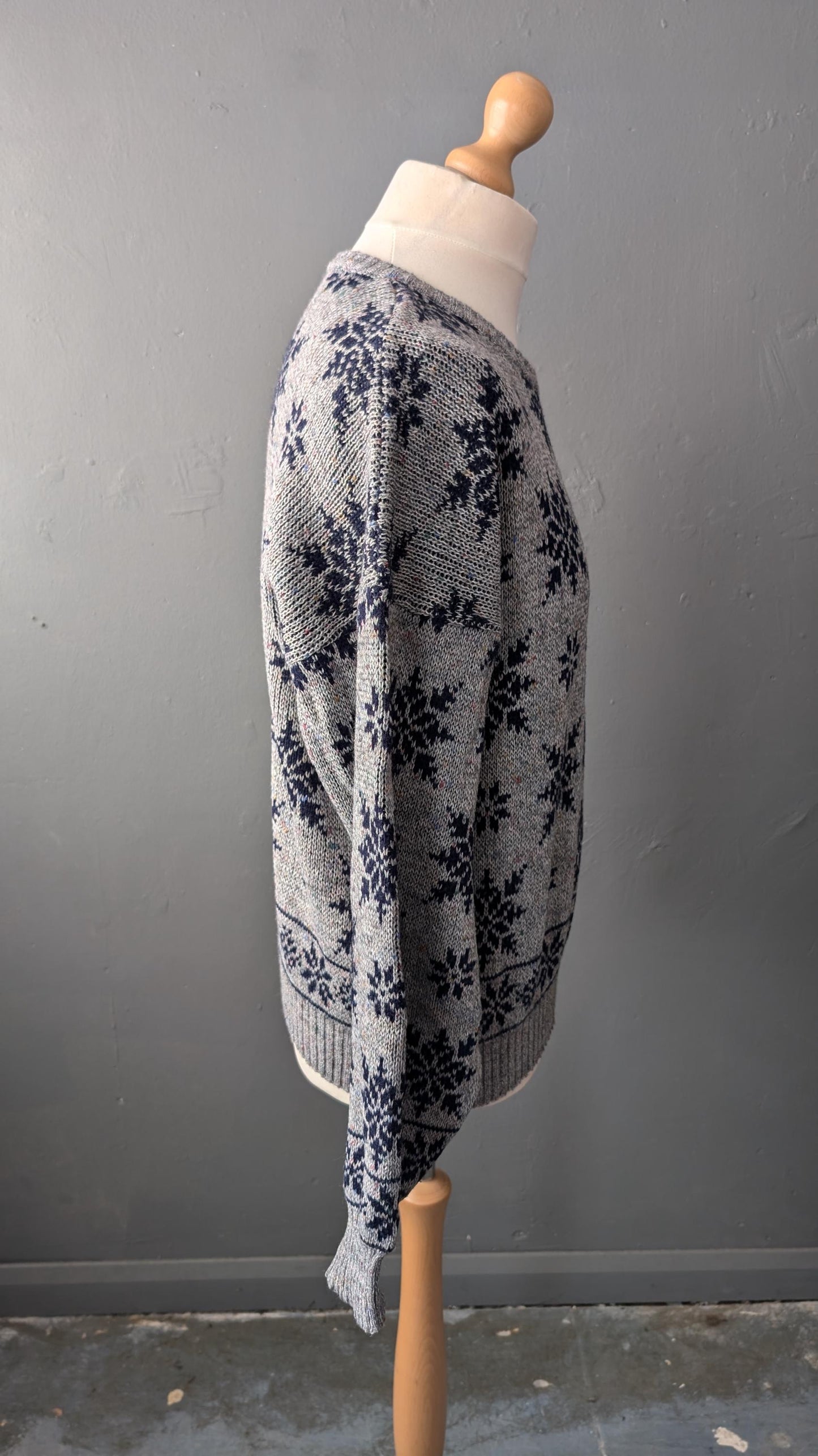 90s Snowflake Sweater, Boyfriend Oversized Slouchy Jumper, Size Large